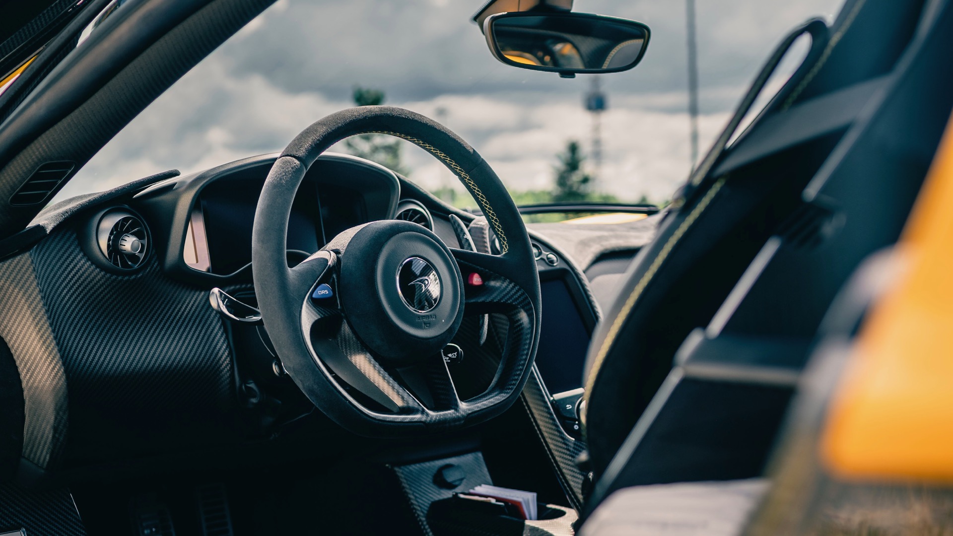 2015 McLaren P1, 13/17