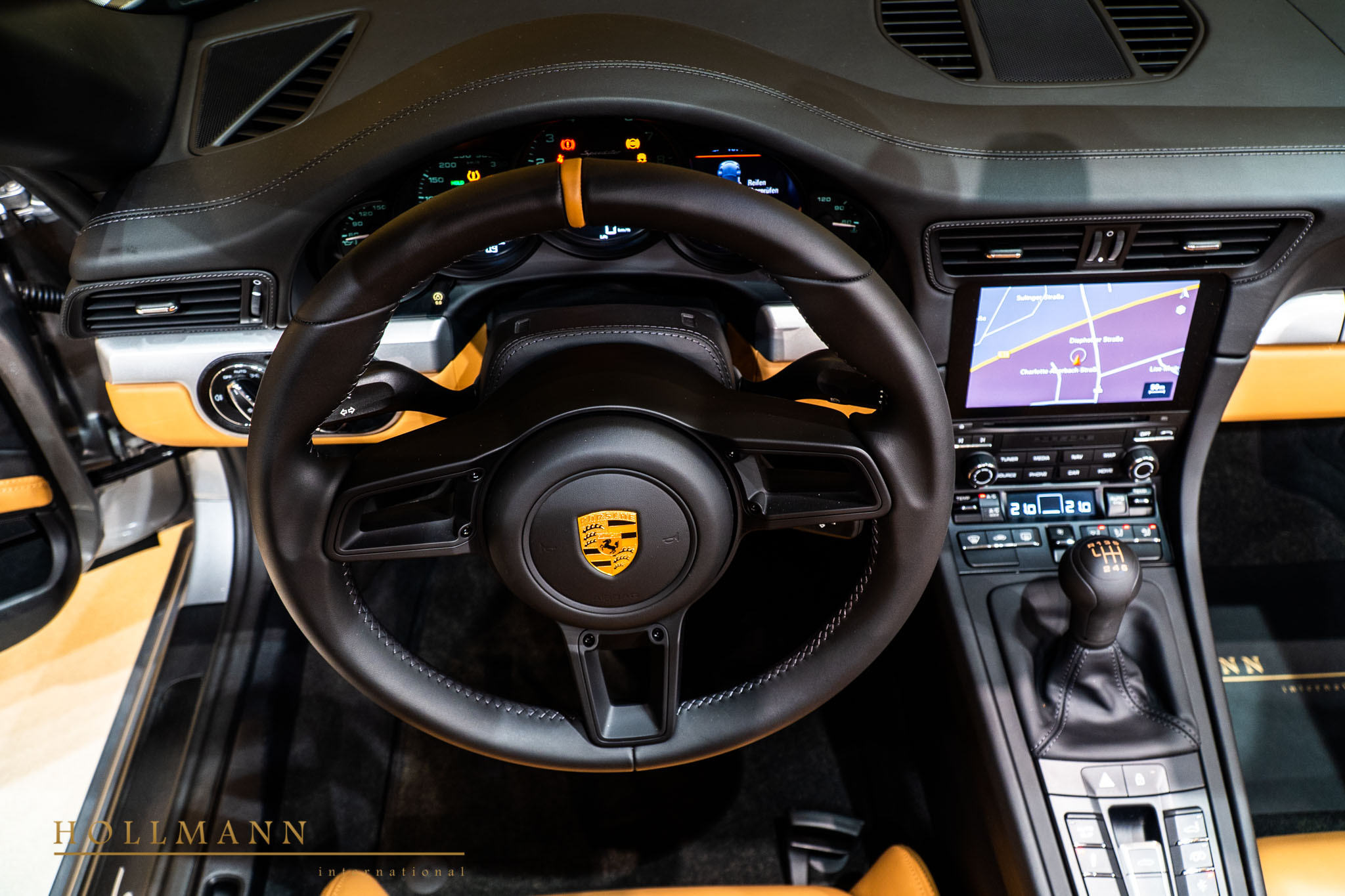 2022 Porsche 911 Speedster Heritage Design Edition, 5/19
