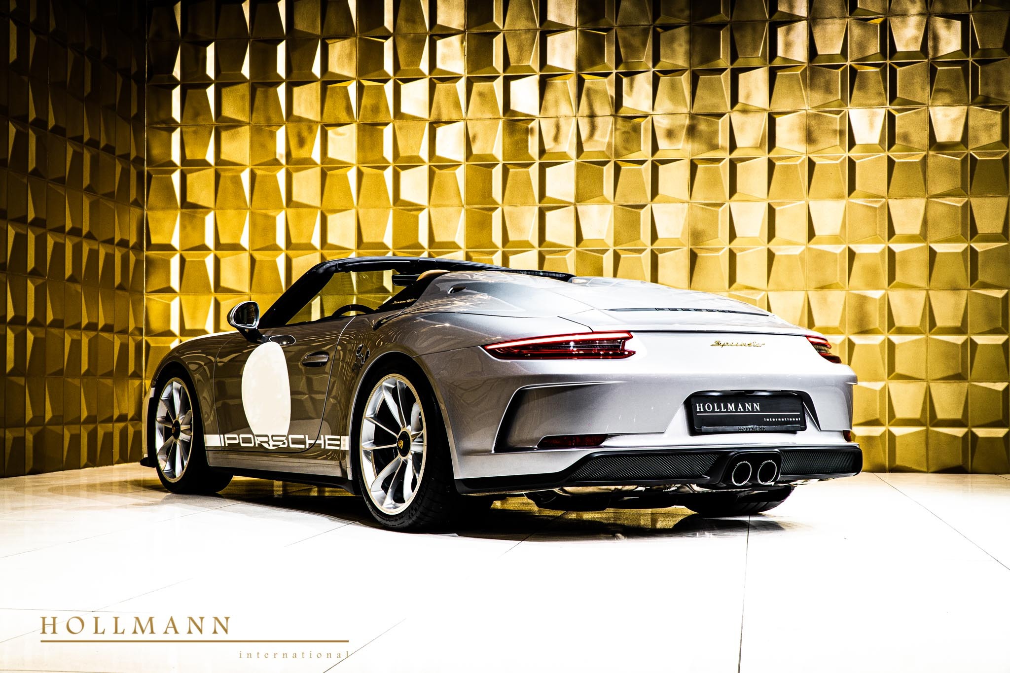 2022 Porsche 911 Speedster Heritage Design Edition, 15/19