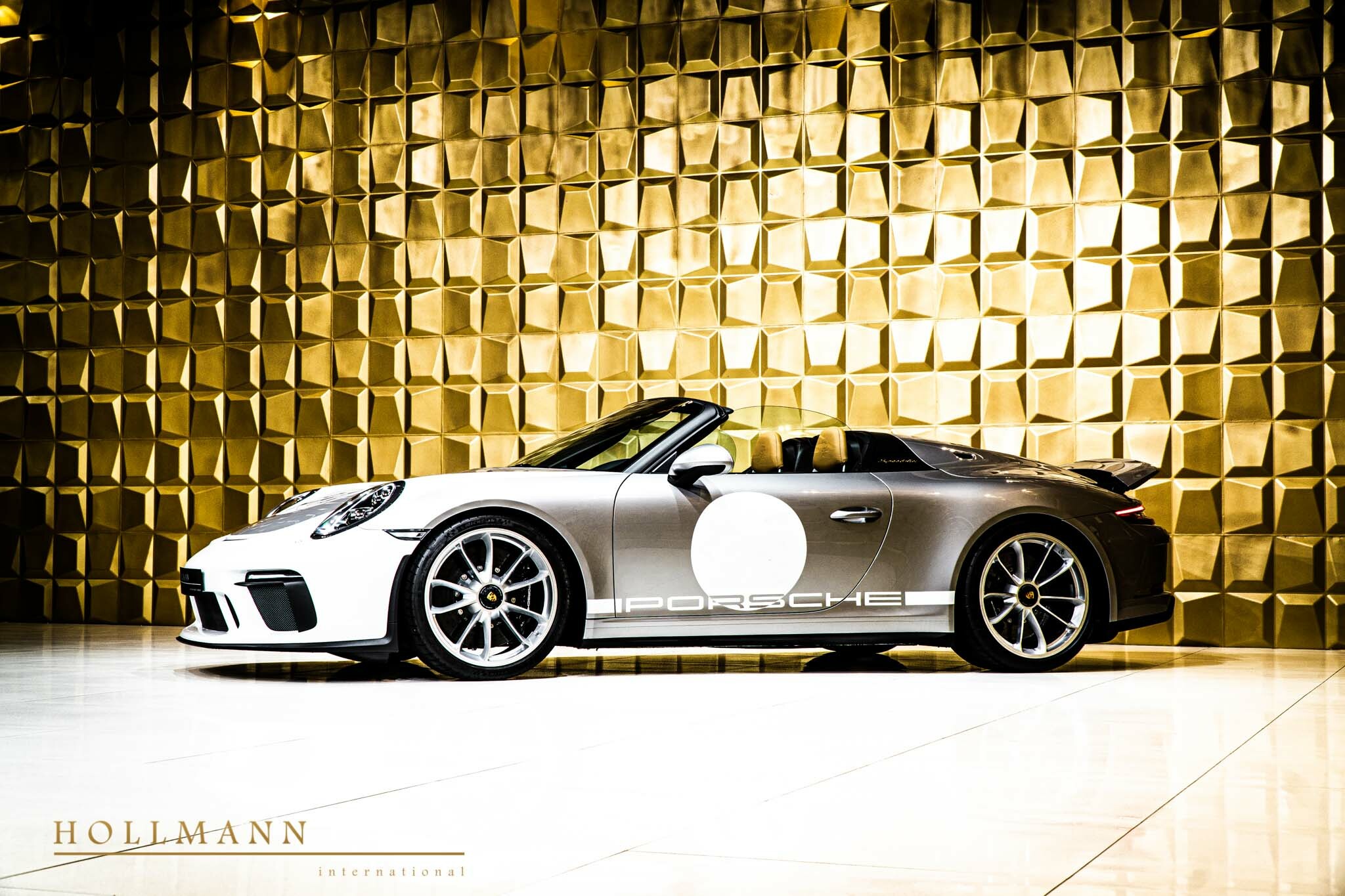 2022 Porsche 911 Speedster Heritage Design Edition, 17/19