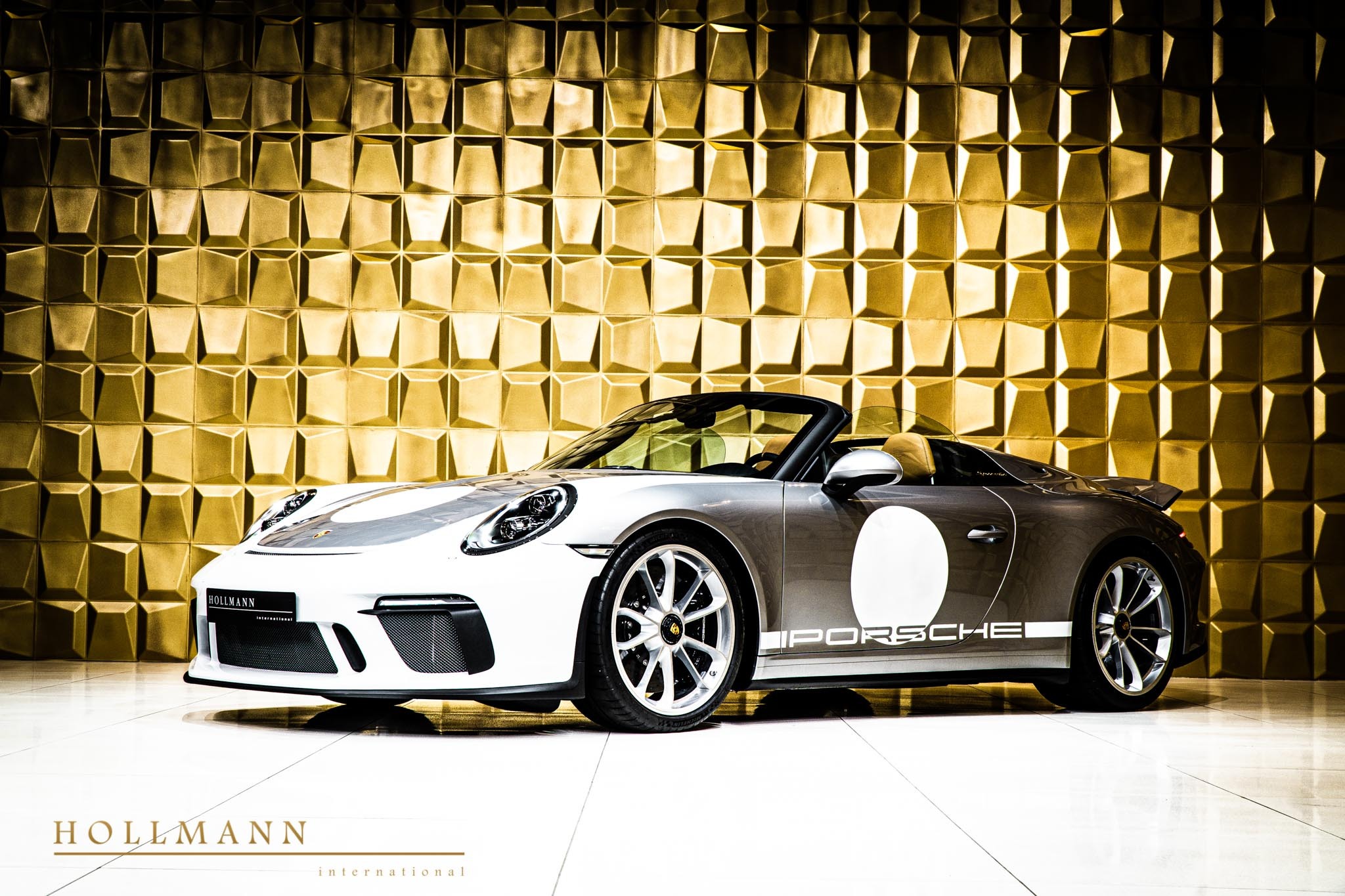 2022 Porsche 911 Speedster Heritage Design Edition, 18/19