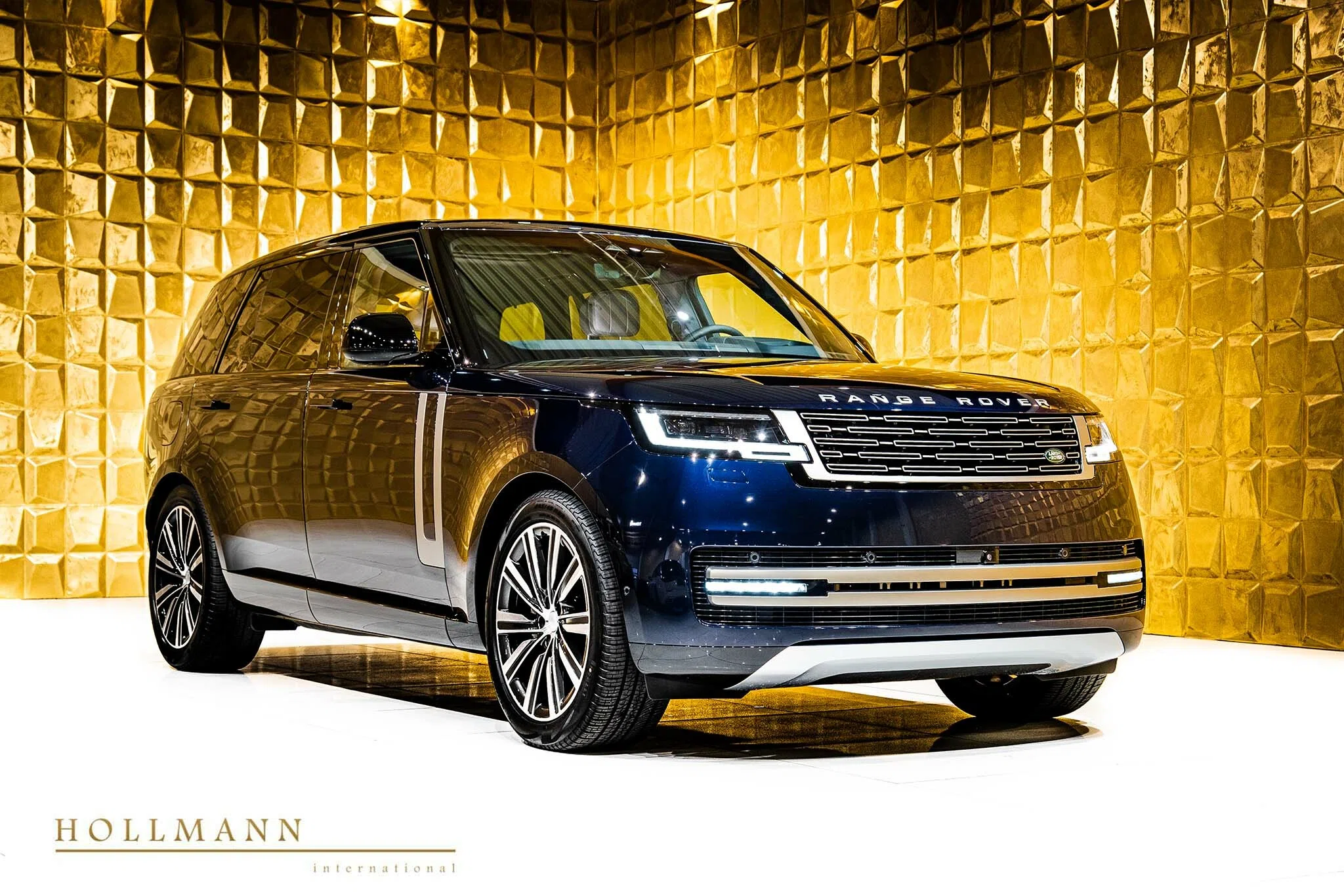 2022 Range Rover P400 HSE LWB