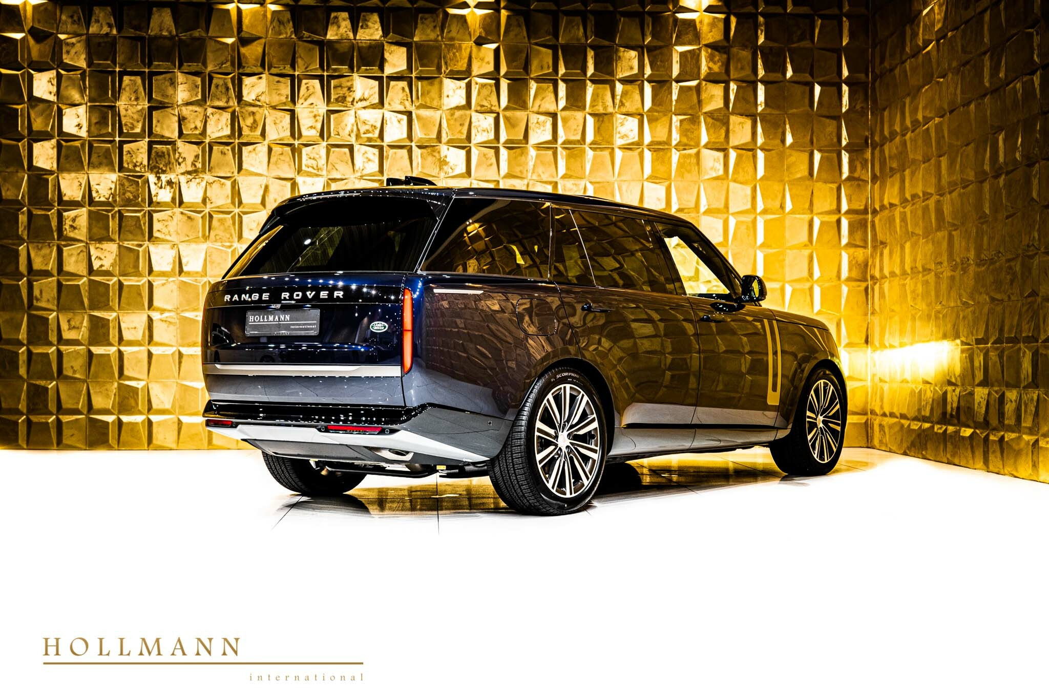 2022 Range Rover P400 HSE LWB, 3/20