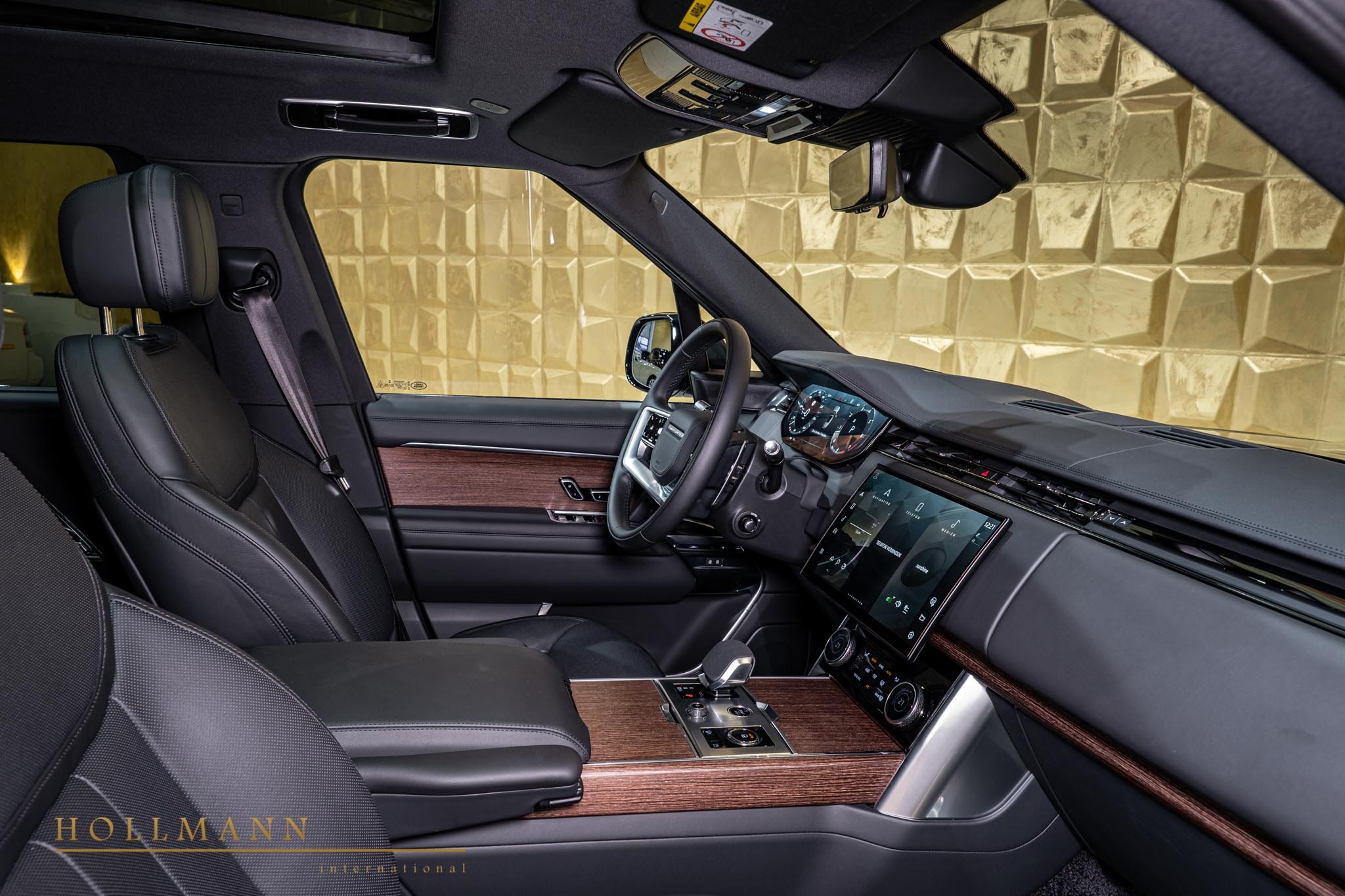2022 Range Rover P400 HSE LWB, 5/20