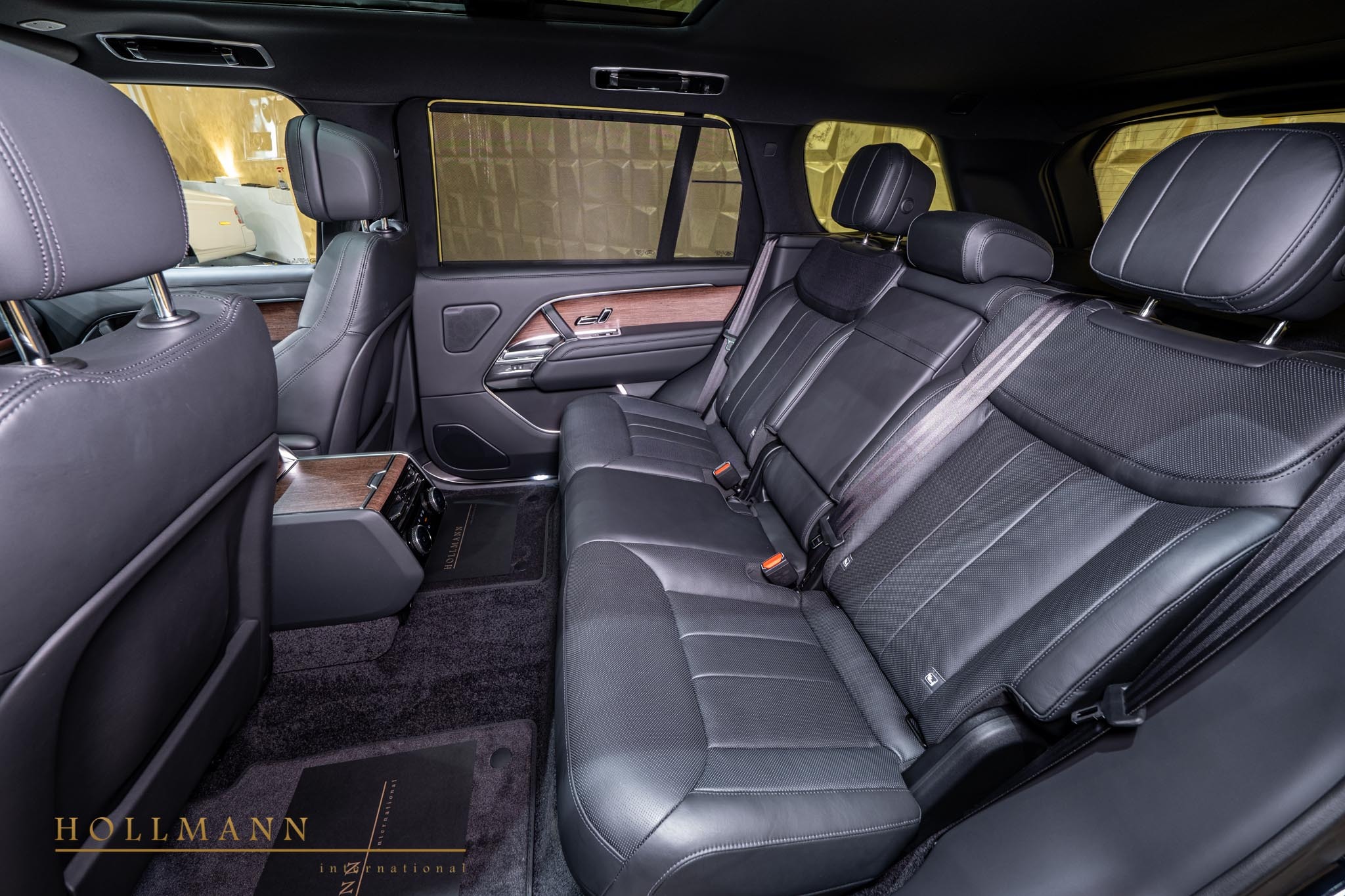 2022 Range Rover P400 HSE LWB, 8/20