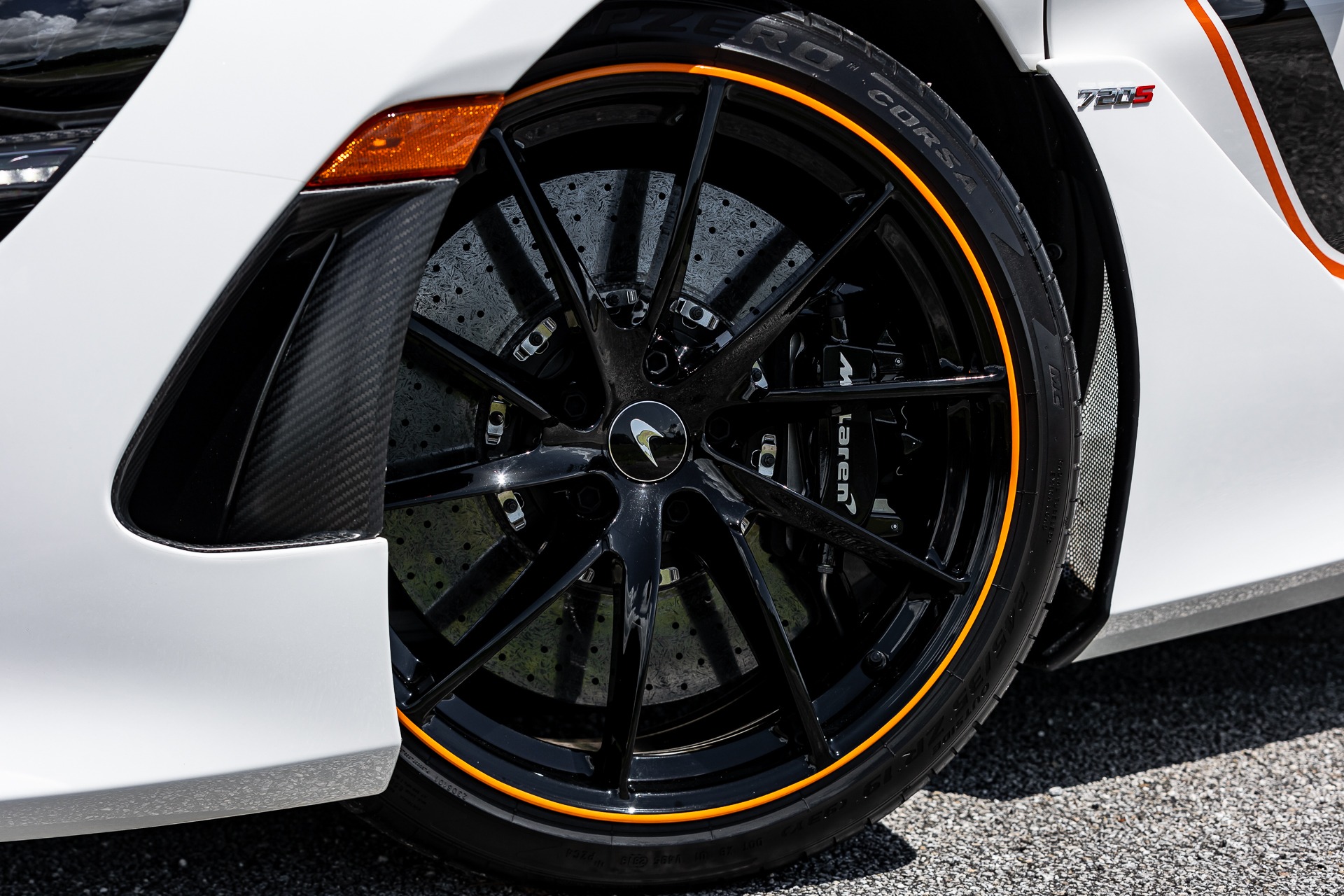 2019 McLaren 720S Performance, 6/20