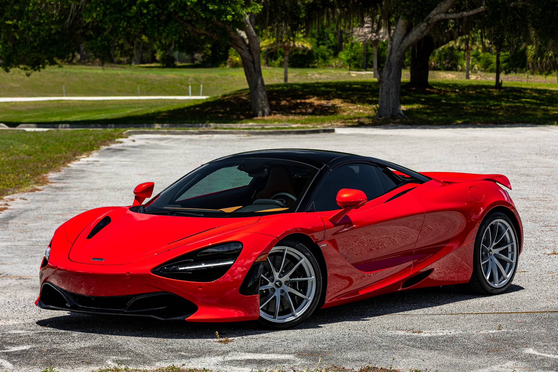 2022 McLaren 720S Spider Luxury, 2/20