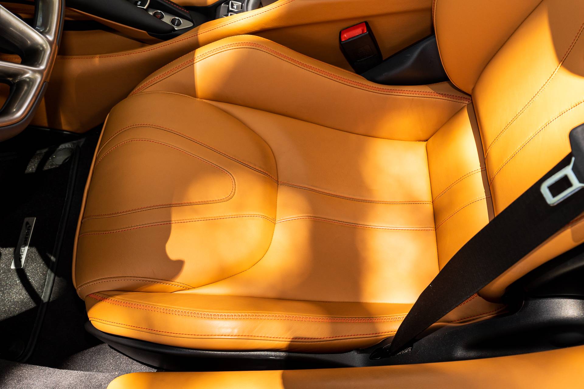 2022 McLaren 720S Spider Luxury, 12/20