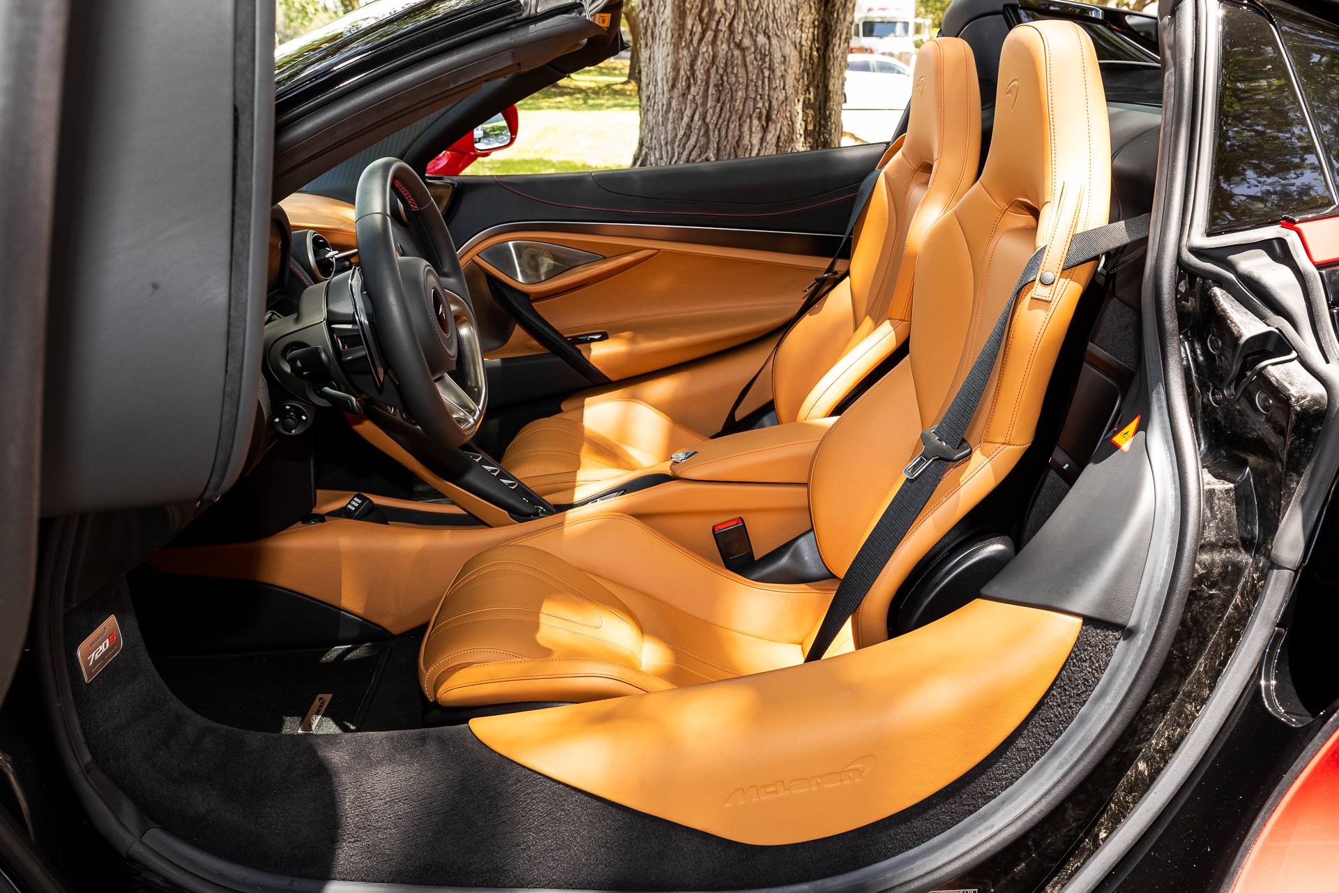 2022 McLaren 720S Spider Luxury, 17/20