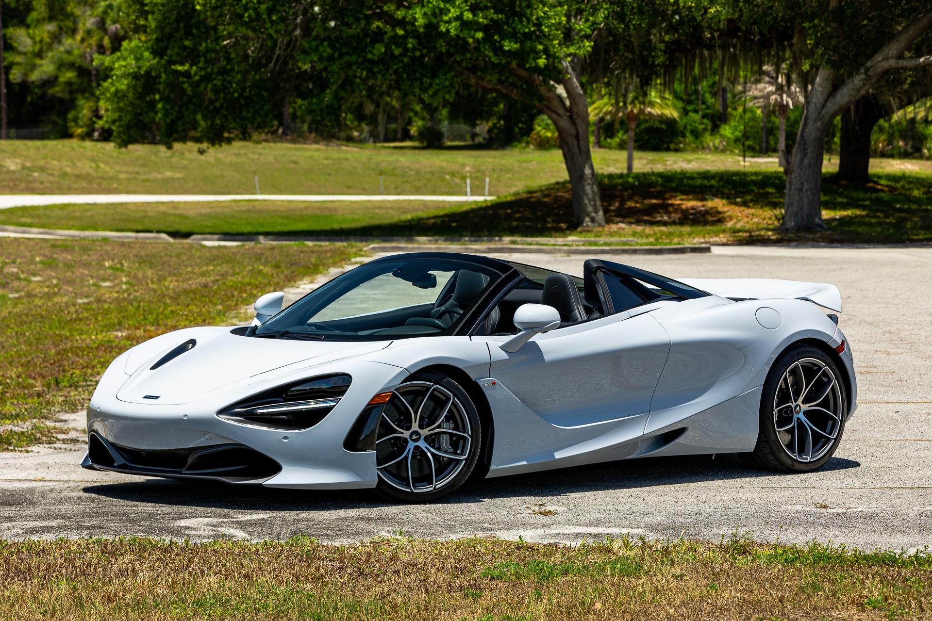 2022 McLaren 720S Spider Luxury