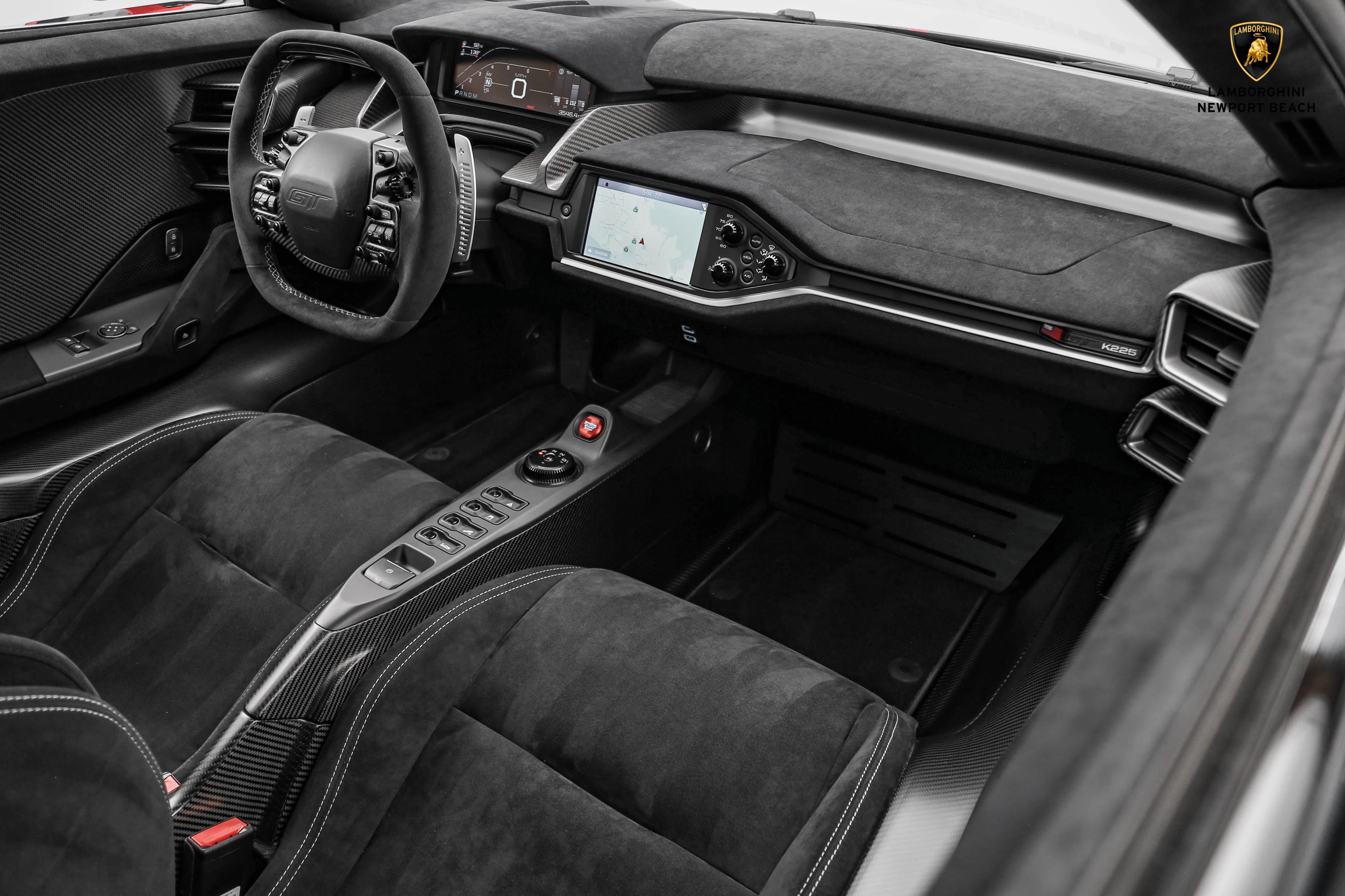 2019 Ford GT interior
