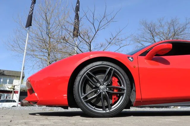 2016 Ferrari 488 GTB, exterior, Red
