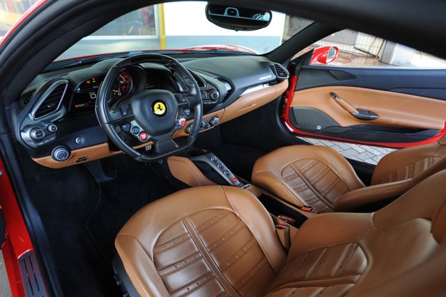 2016 Ferrari 488 GTB, 3/20
