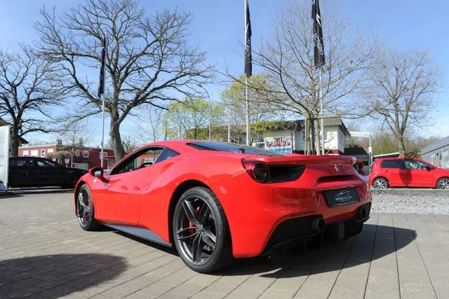 2016 Ferrari 488 GTB, exterior, Red