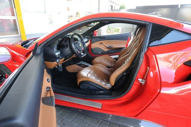 2016 Ferrari 488 GTB interior, Full leather