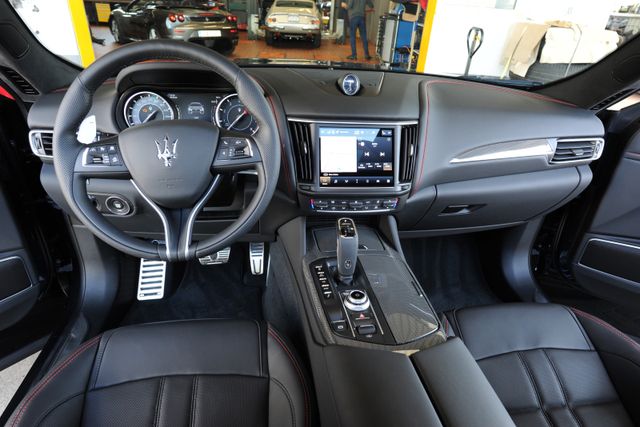 Maserati Levante Modena, 16/20