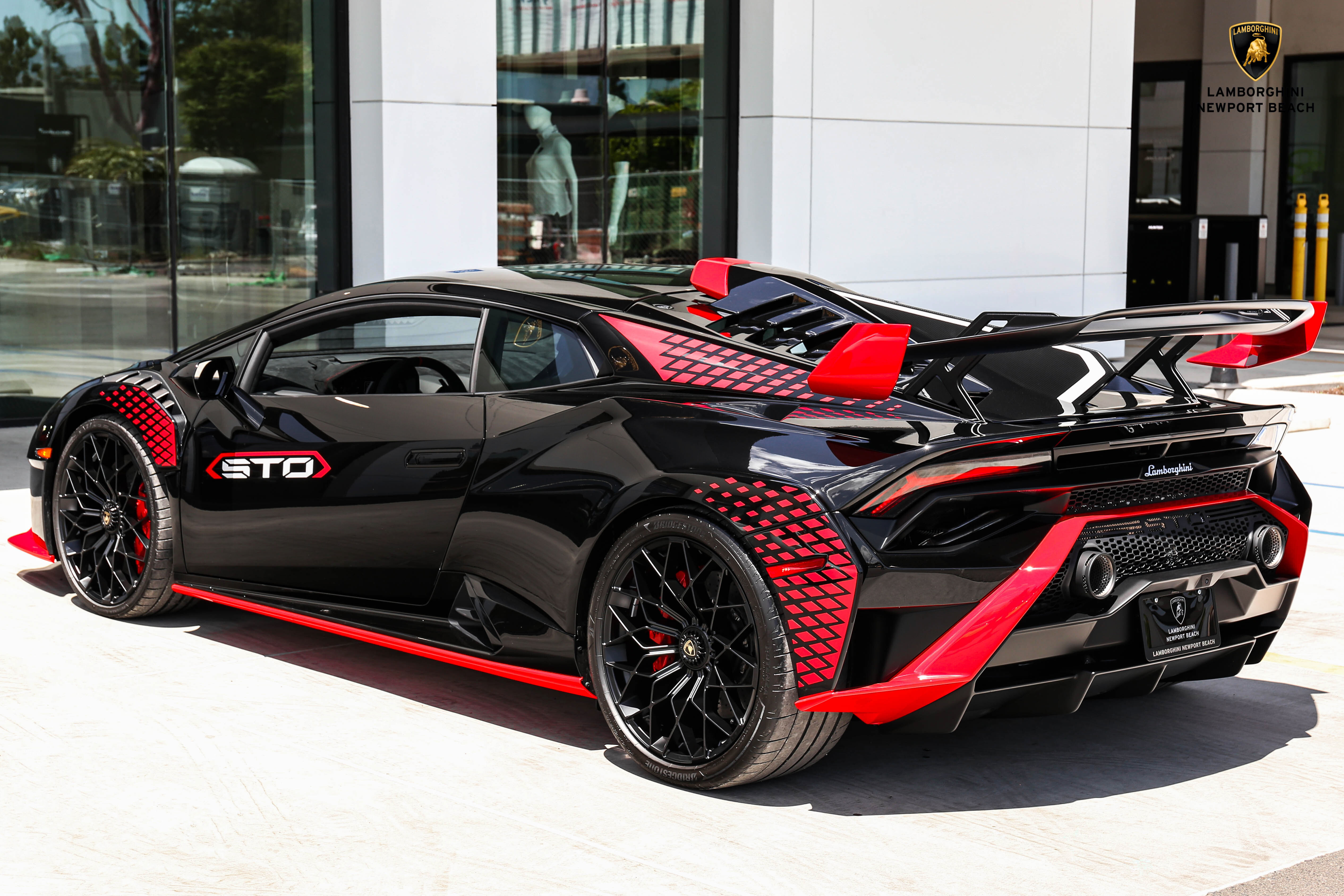 2022 Lamborghini Huracan STO