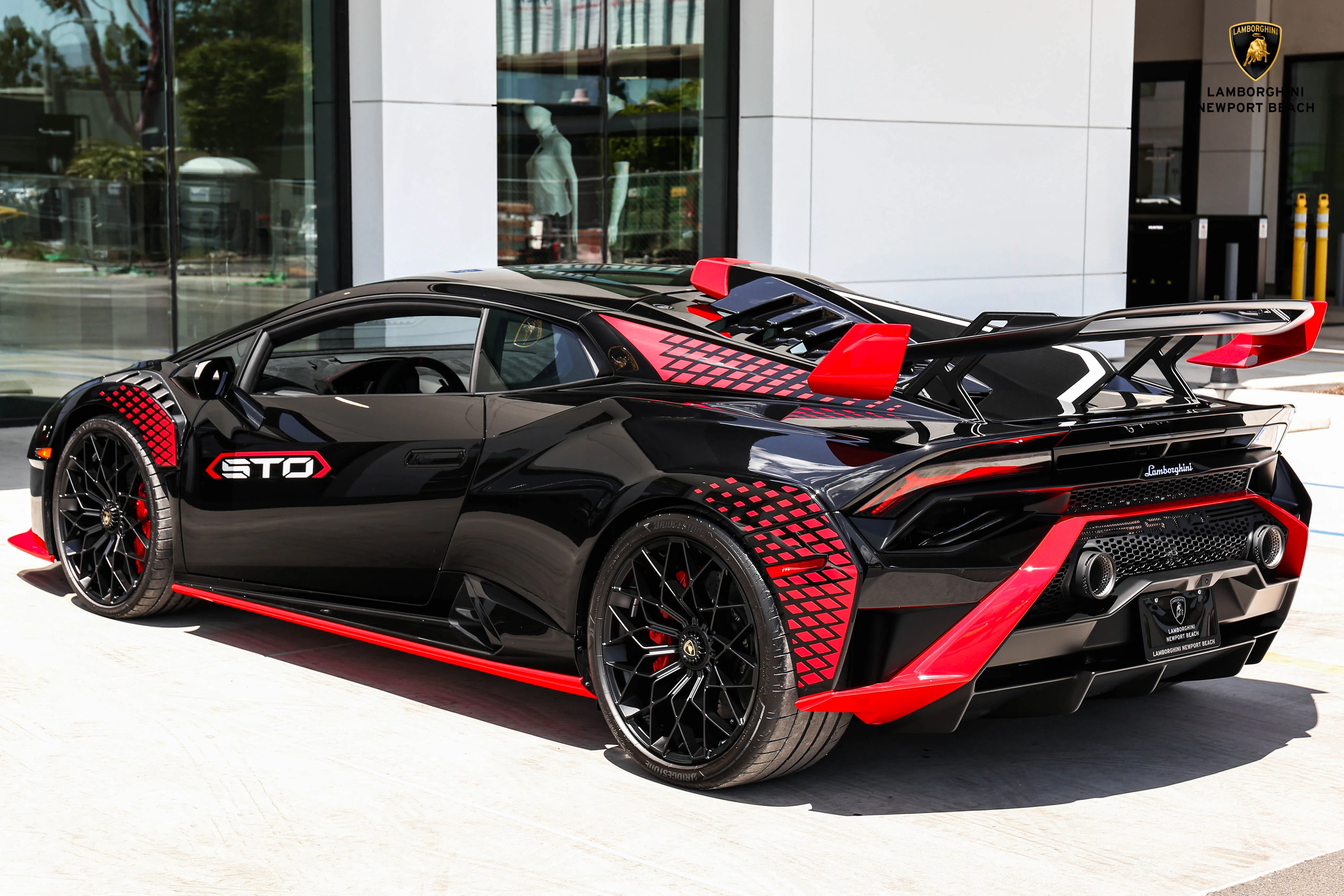 2022 Lamborghini Huracan STO