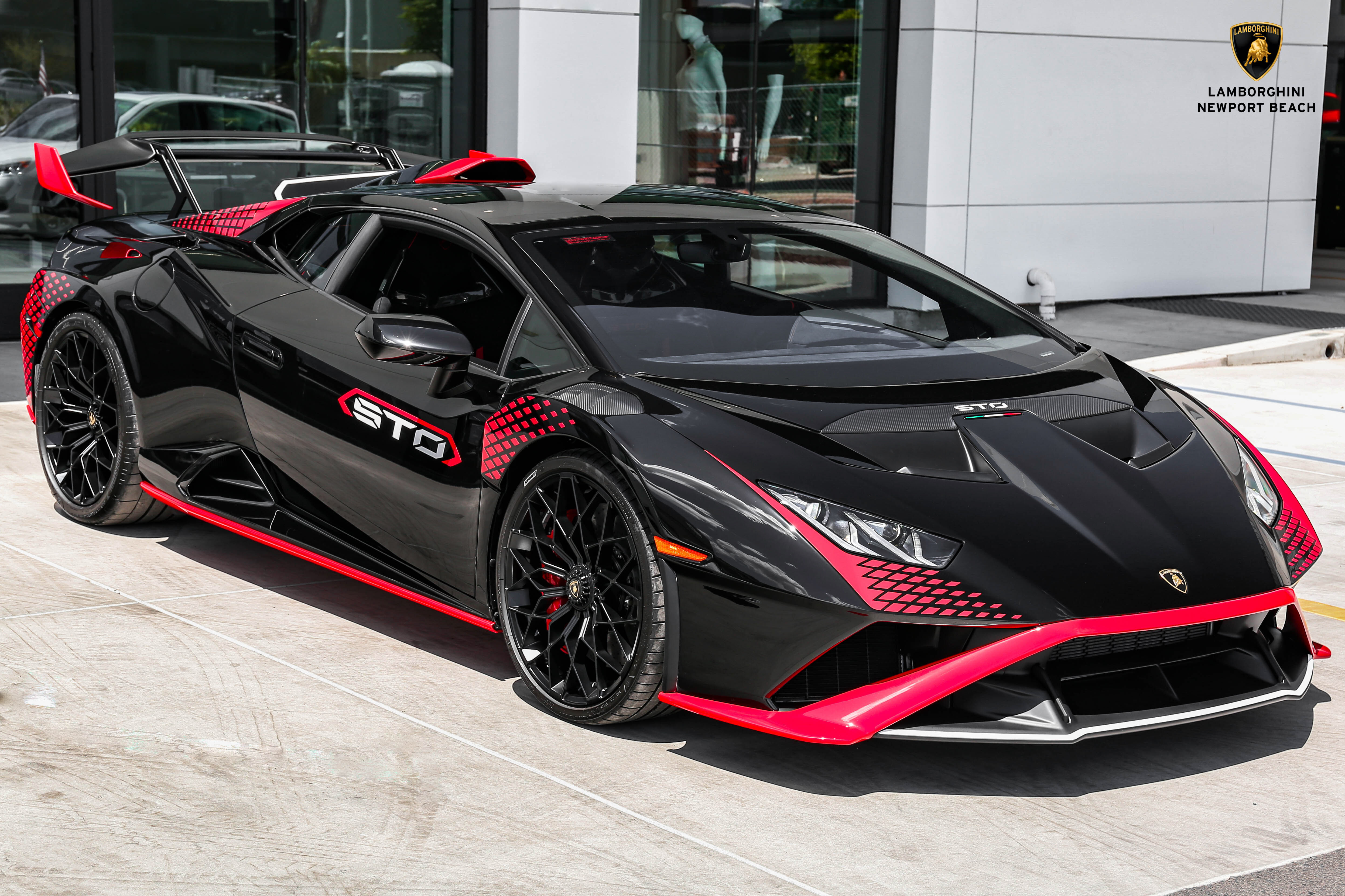 2022 Lamborghini Huracan STO, 2/14