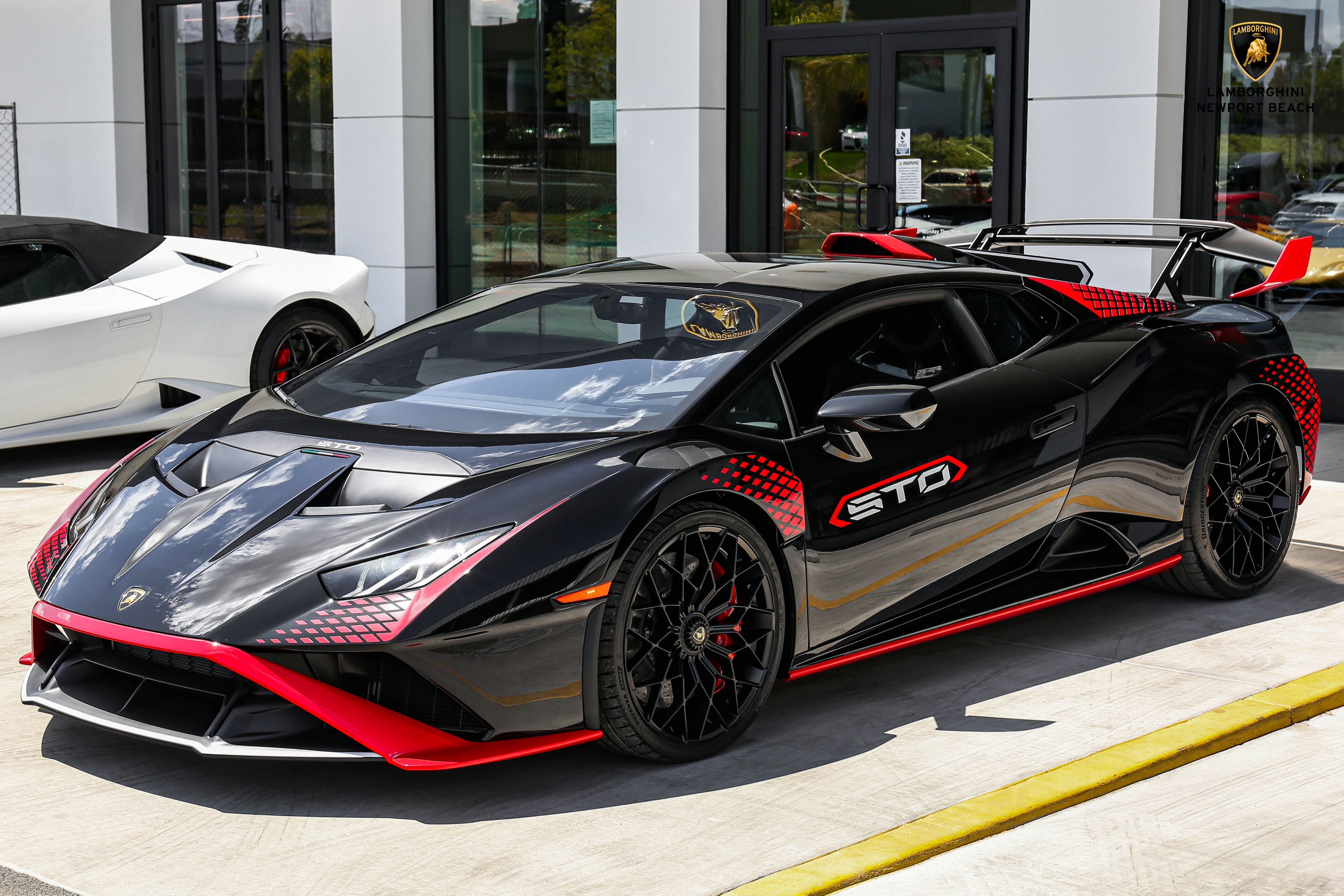 2022 Lamborghini Huracan STO, 12/14
