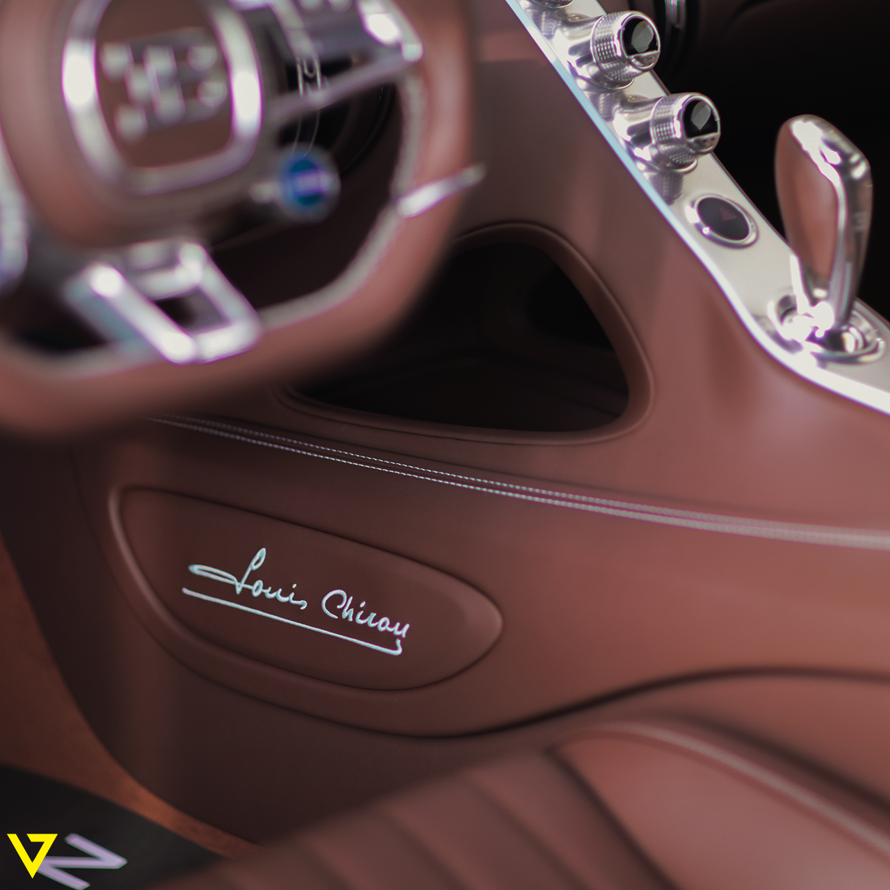 2018 1 OF 1 BUGATTI CHIRON, 10/15