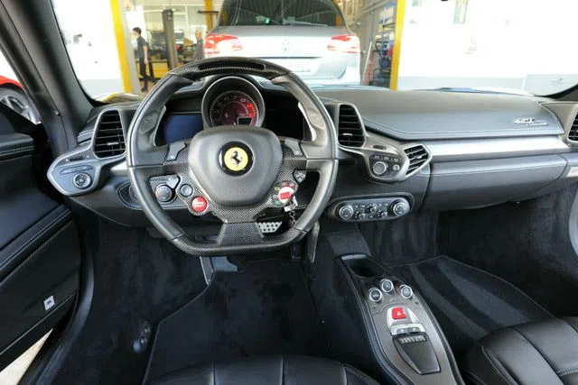 2010 Ferrari 458 Italia interior, dashboard, Full leather