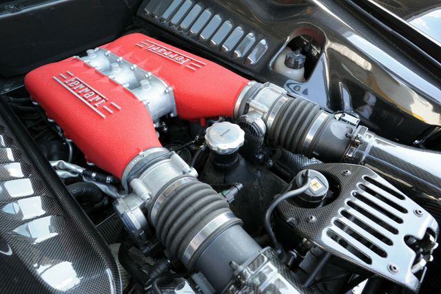 2010 Ferrari 458 Italia, 14/20