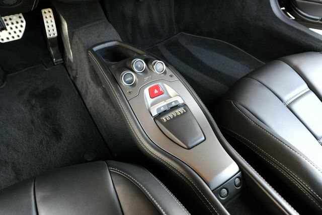 2010 Ferrari 458 Italia, 19/20