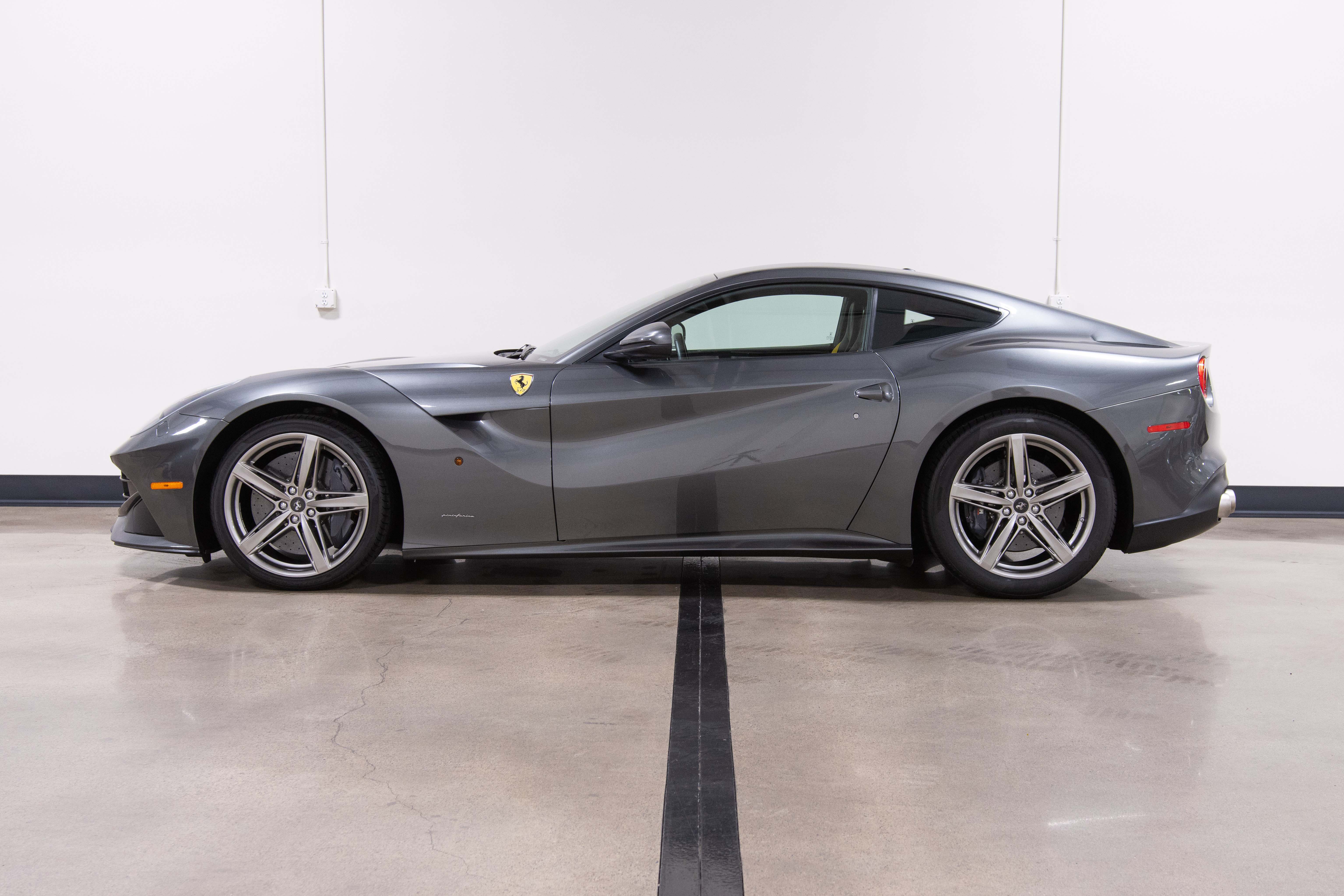 2014 Ferrari F12 Berlinetta, 4/13