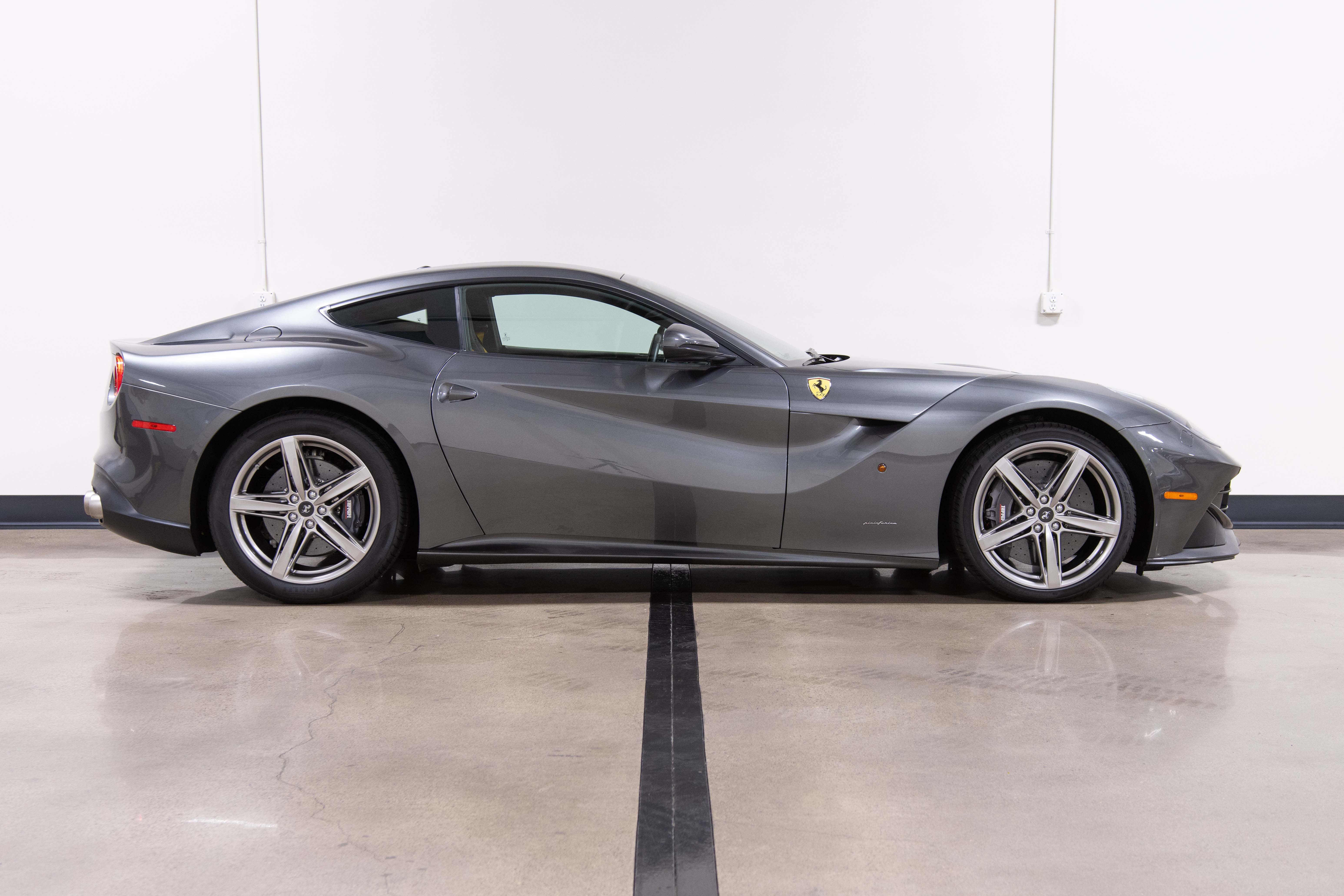 2014 Ferrari F12 Berlinetta, 5/13