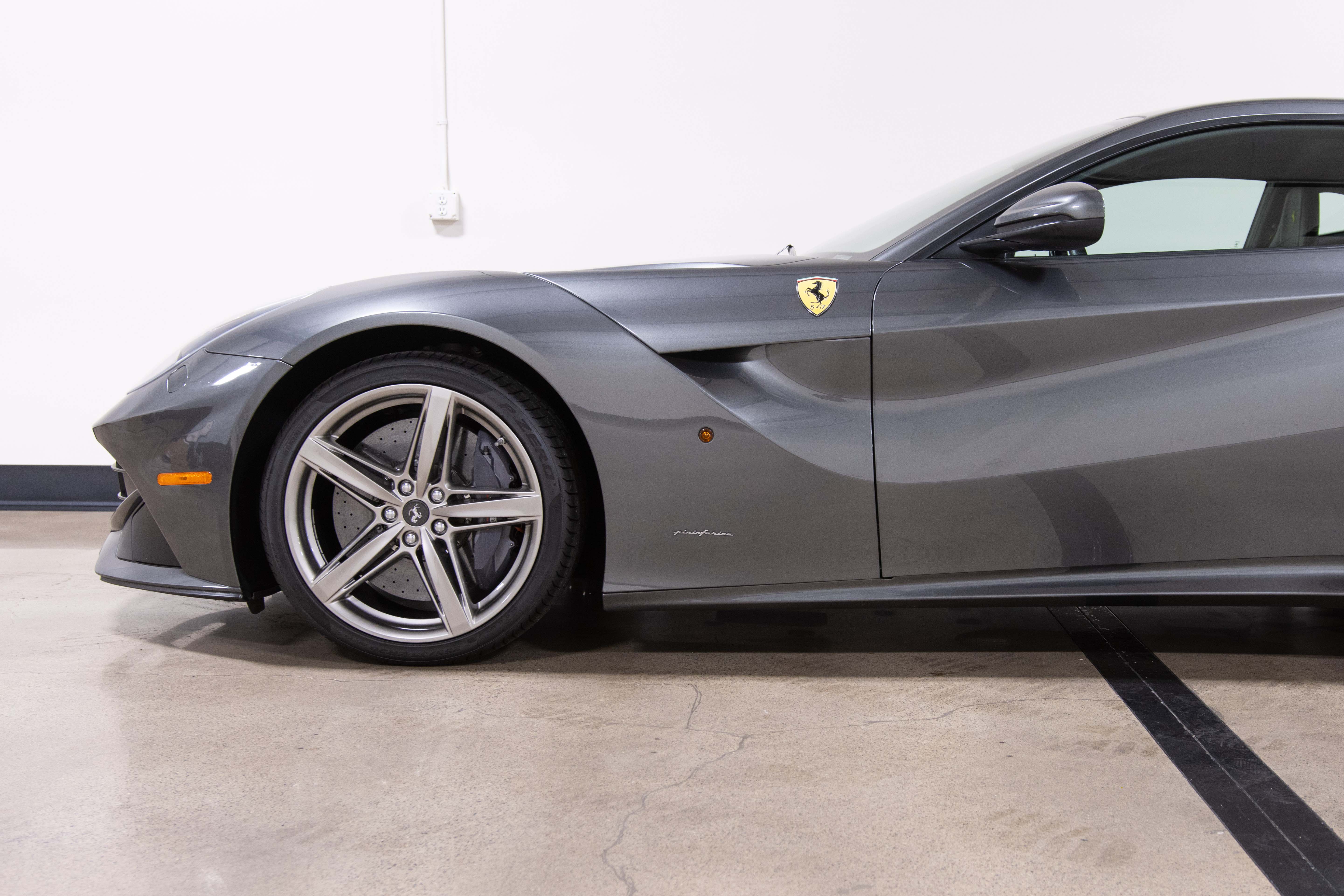 2014 Ferrari F12 Berlinetta, 7/13