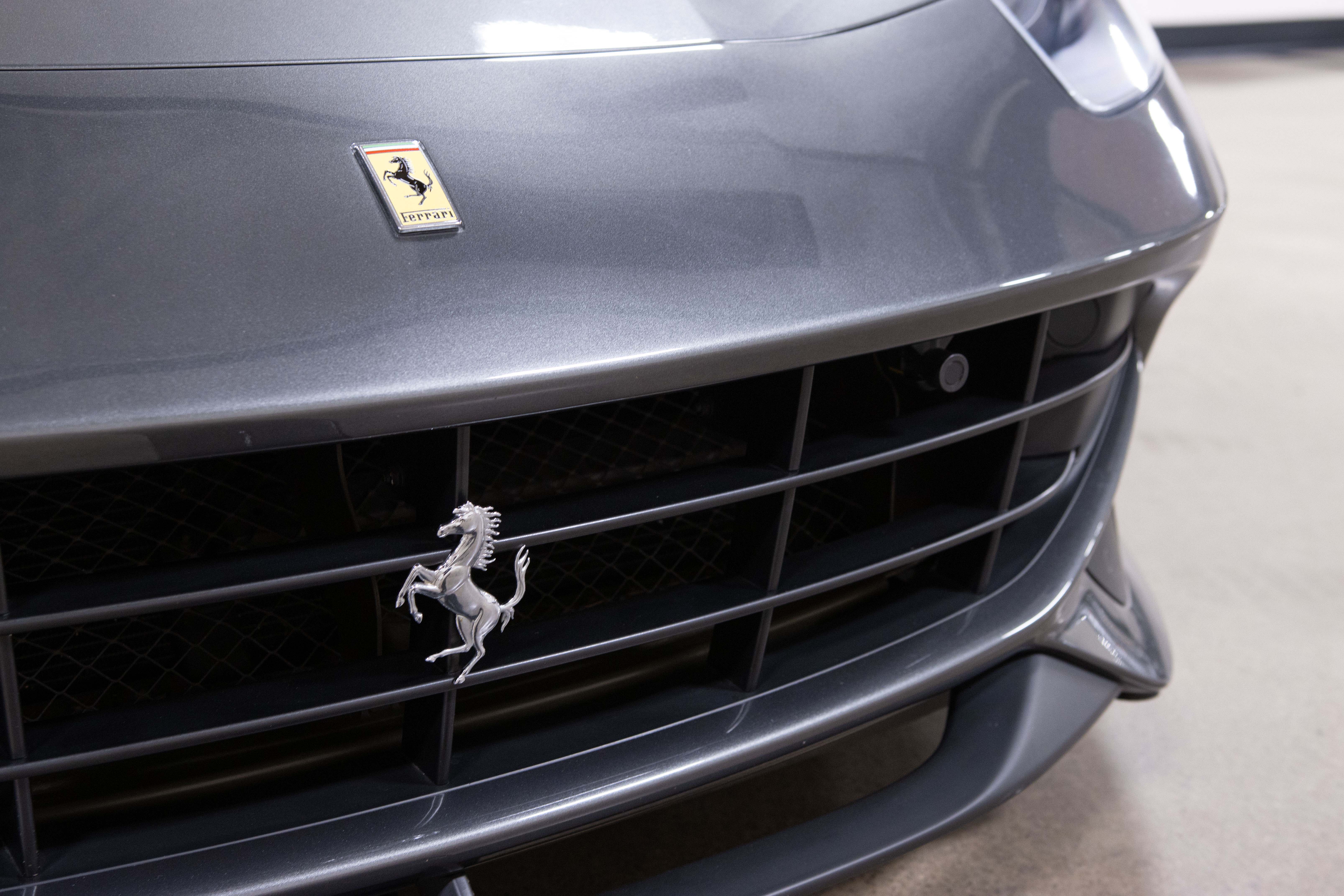 2014 Ferrari F12 Berlinetta, 9/13