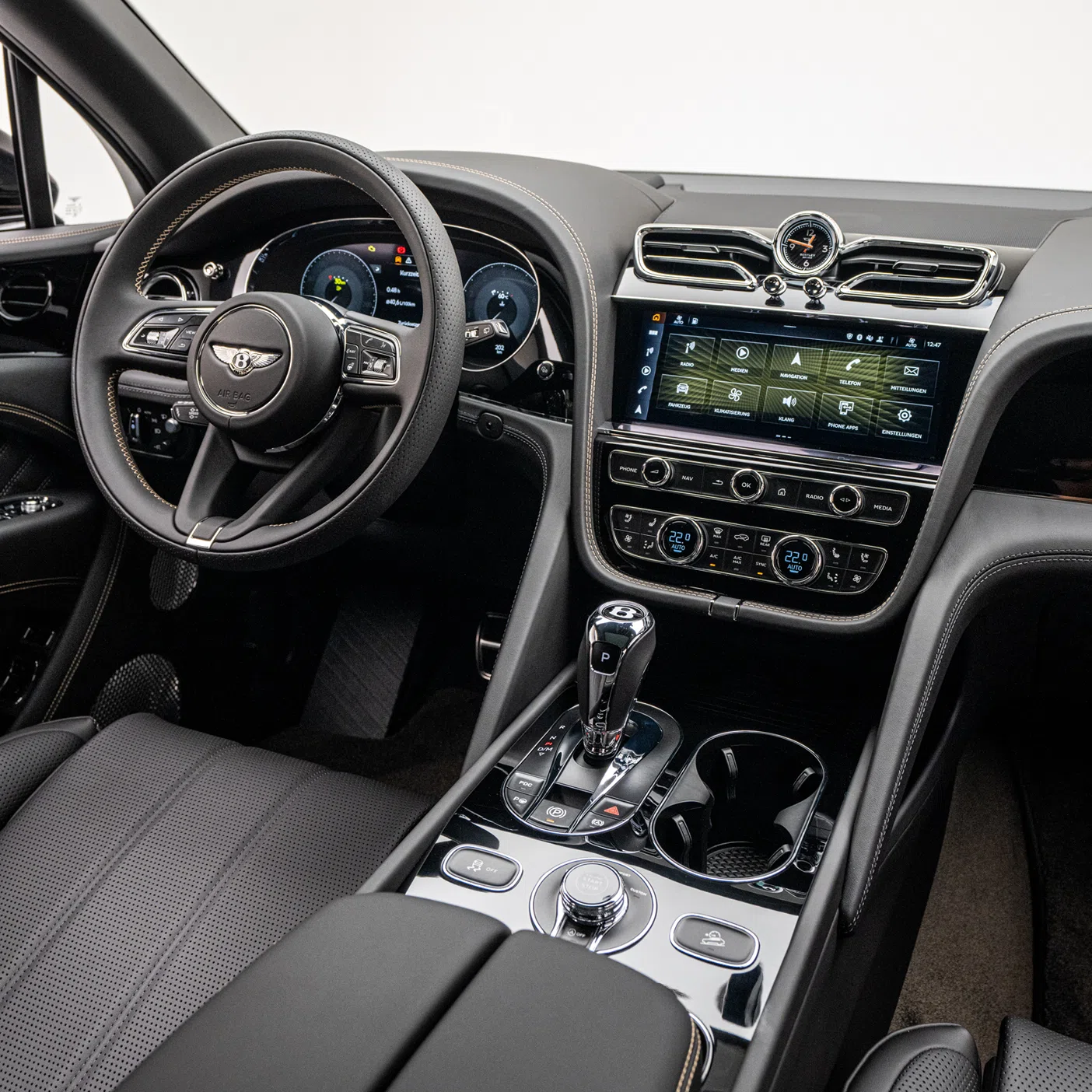 2022 Bentley Bentayga S Edition interior, Beluga