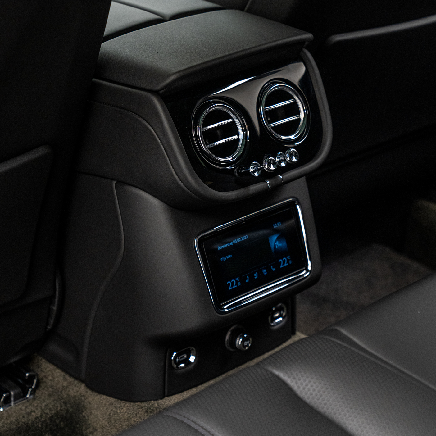 2022 BENTLEY BENTAYGA S EDITION, 14/18
