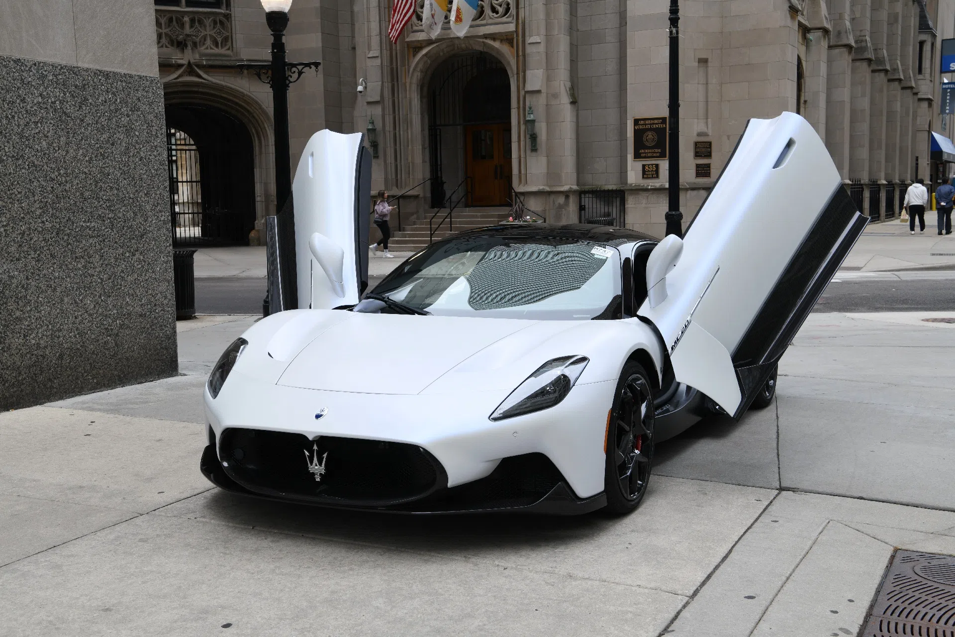 2022 MASERATI MC20