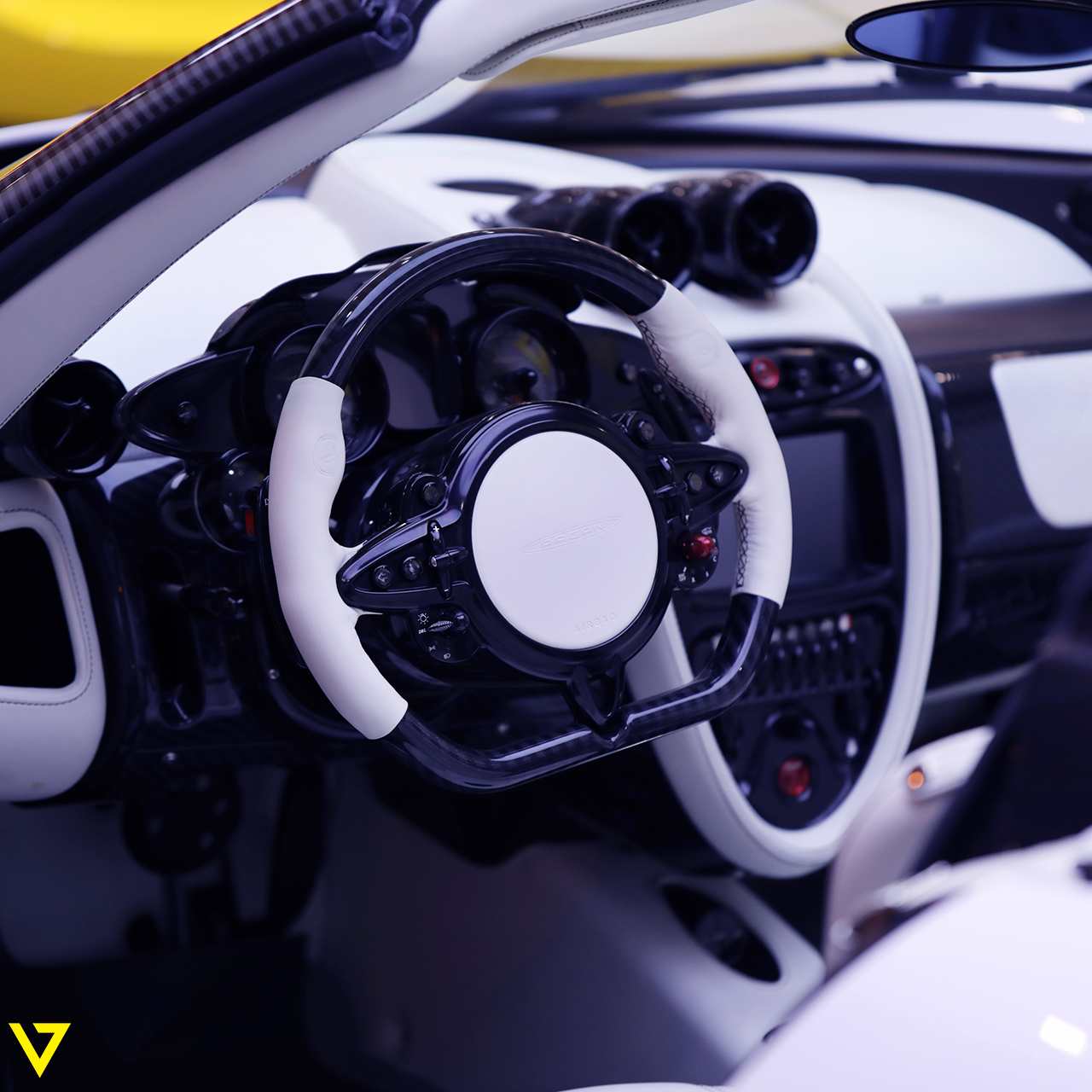 2018 PAGANI HUAYRA ROADSTER CHASSIS #1, 8/11