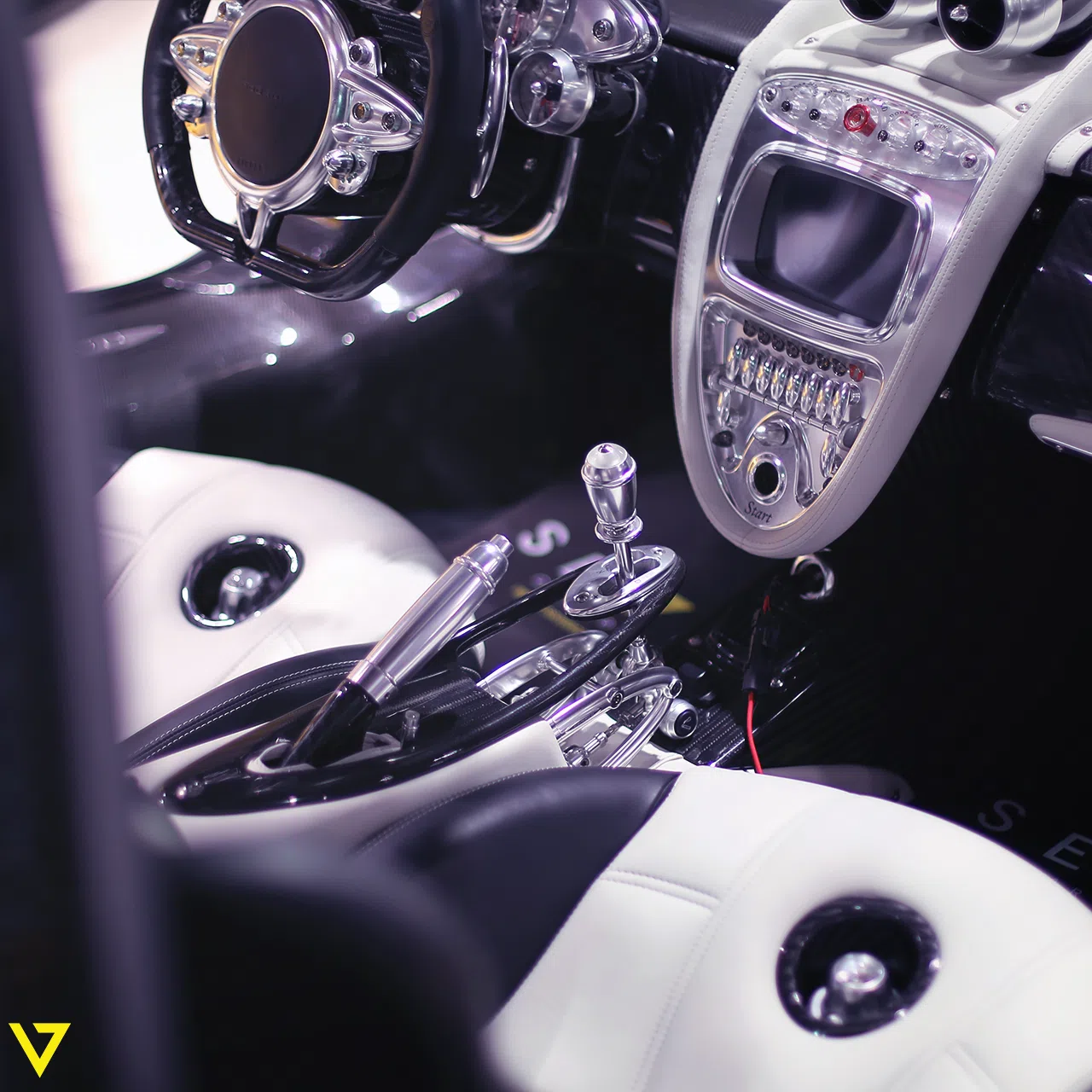 2017 Pagani Huayra interior, center console, White