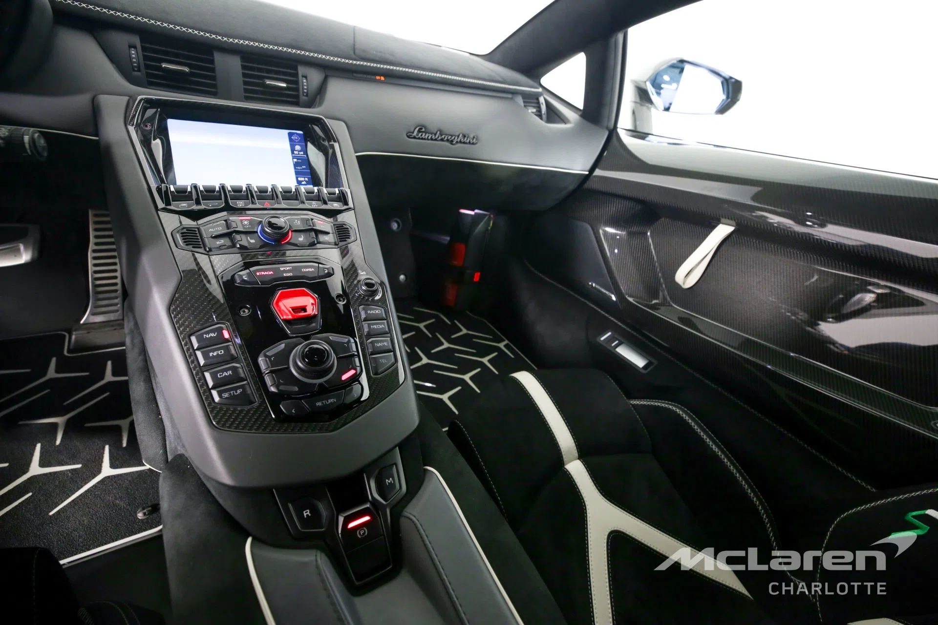 2020 Lamborghini Aventador LP 770-4 SVJ interior, dashboard