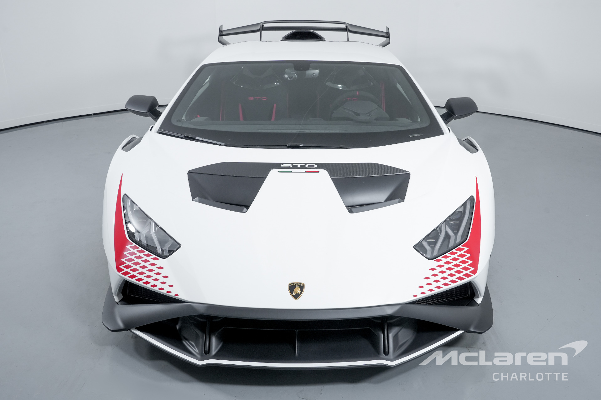 2022 LAMBORGHINI HURACAN LP 640-4 STO, 2/20