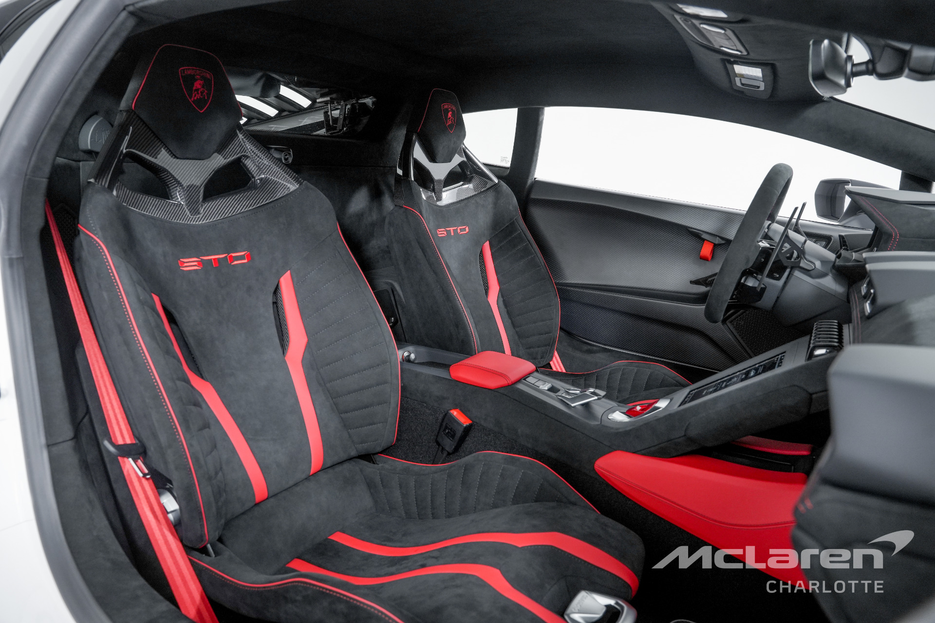 2022 LAMBORGHINI HURACAN LP 640-4 STO, 5/20