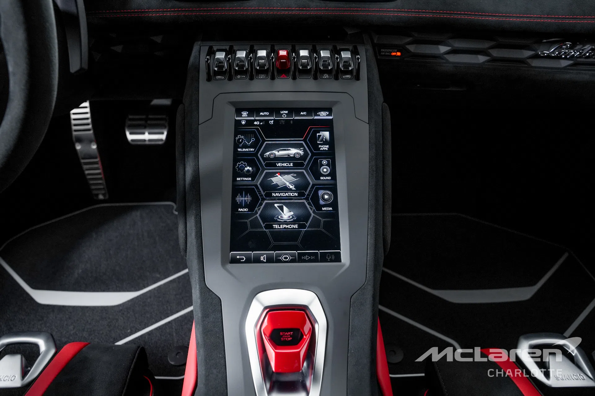 2022 Lamborghini Huracan LP 640-4 STO interior