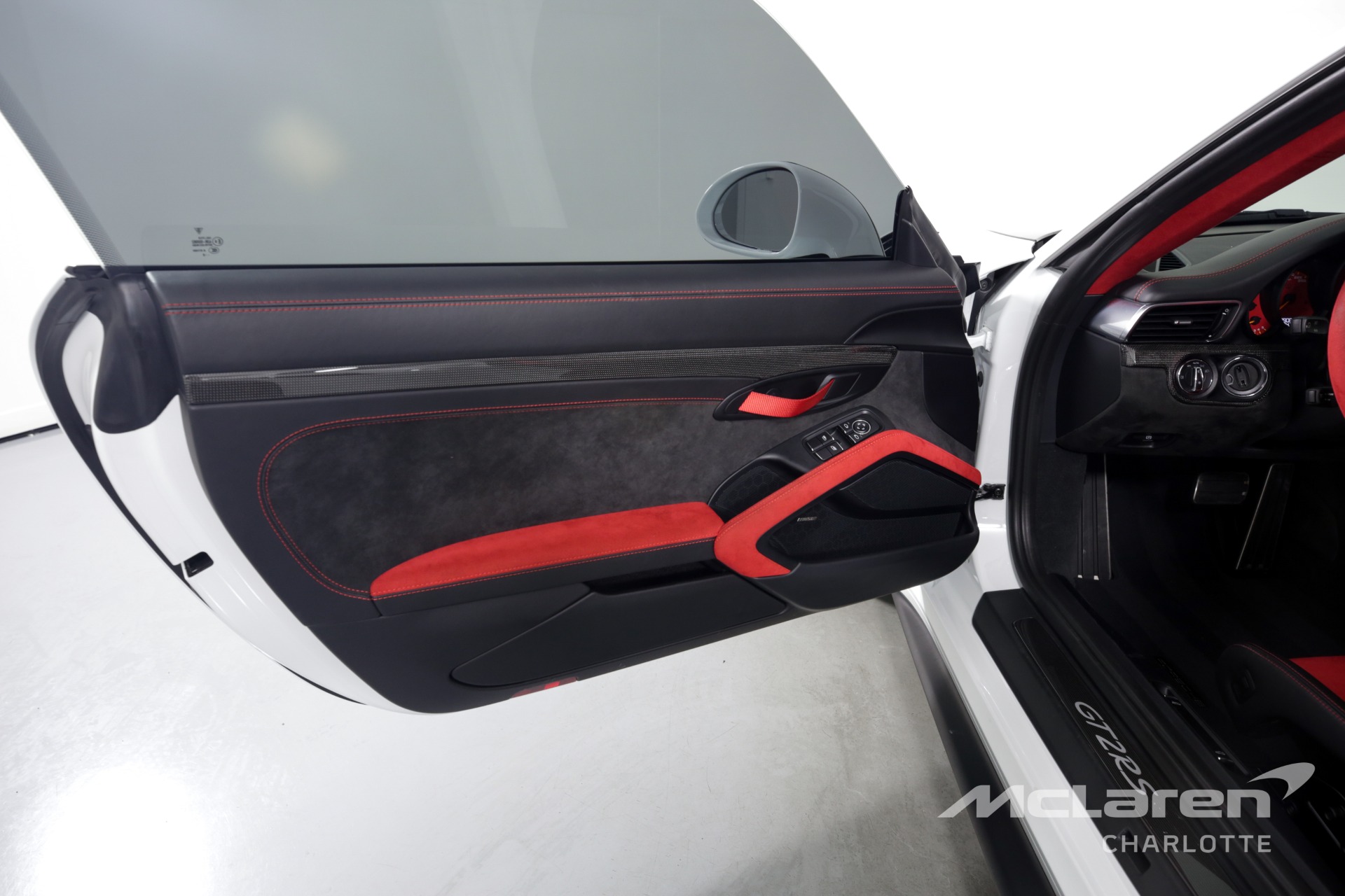 2019 PORSCHE 911 GT2 RS, 11/20