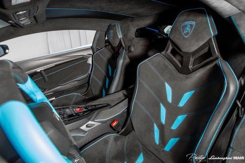 2017 Lamborghini Centenario Coupe, 4/20