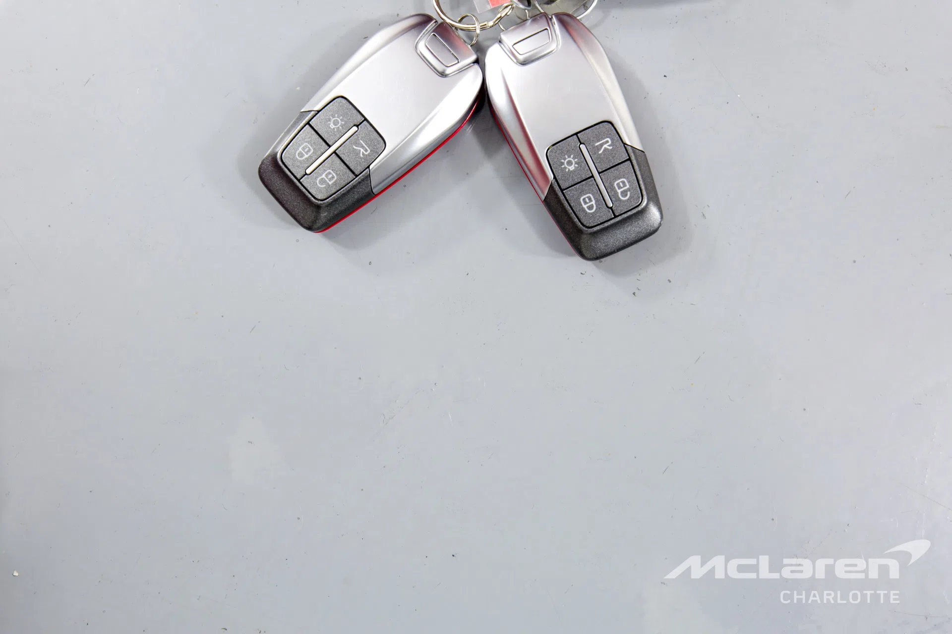 2019 Ferrari 488 Pista, documents and keys