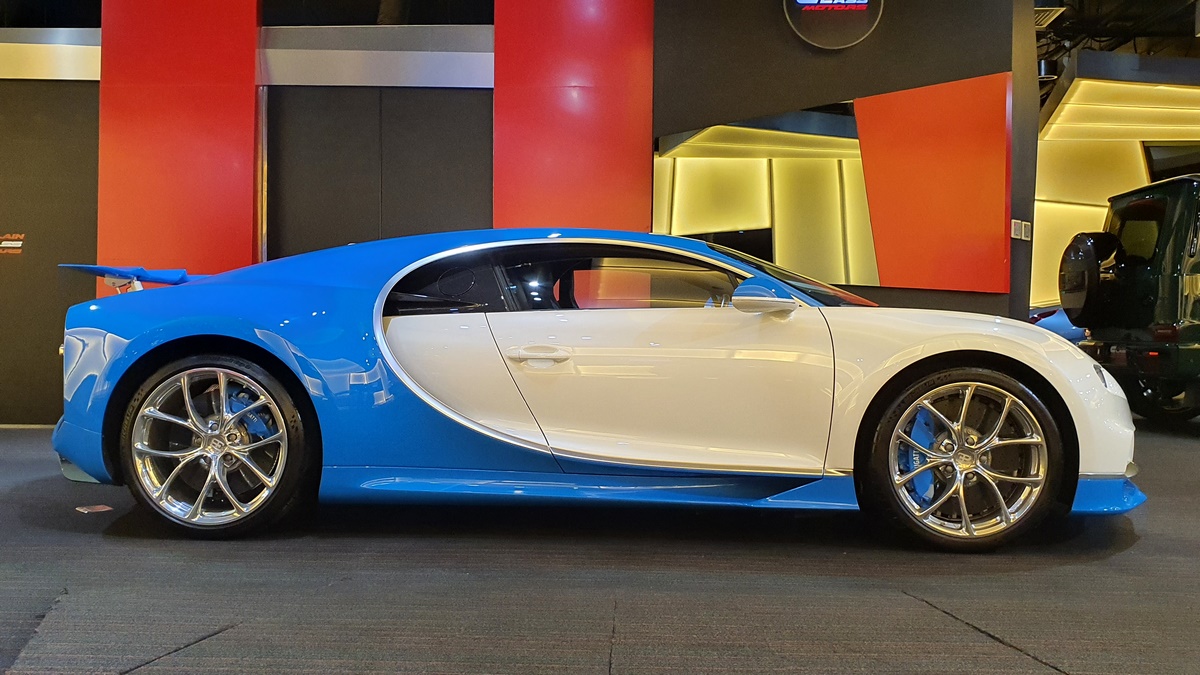 2018 Bugatti Chiron, 2/20