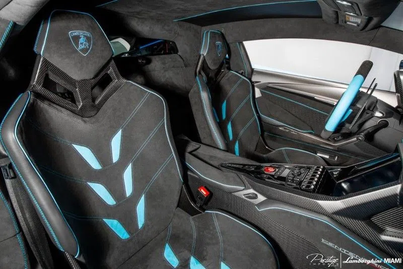 2017 Lamborghini Centenario Coupe interior, seats, Black-blue
