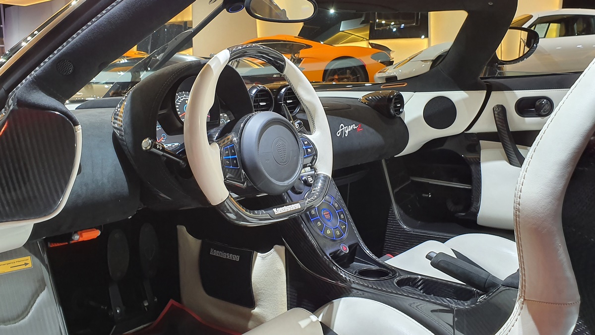 2014 Koenigsegg Agera R – 1 of 18, 5/20