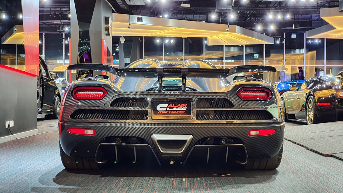 2014 Koenigsegg Agera R – 1 of 18, 9/20