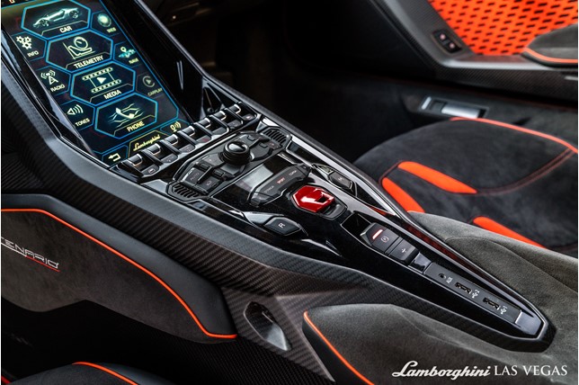 2017 Lamborghini Centenario Coupe, 4/20
