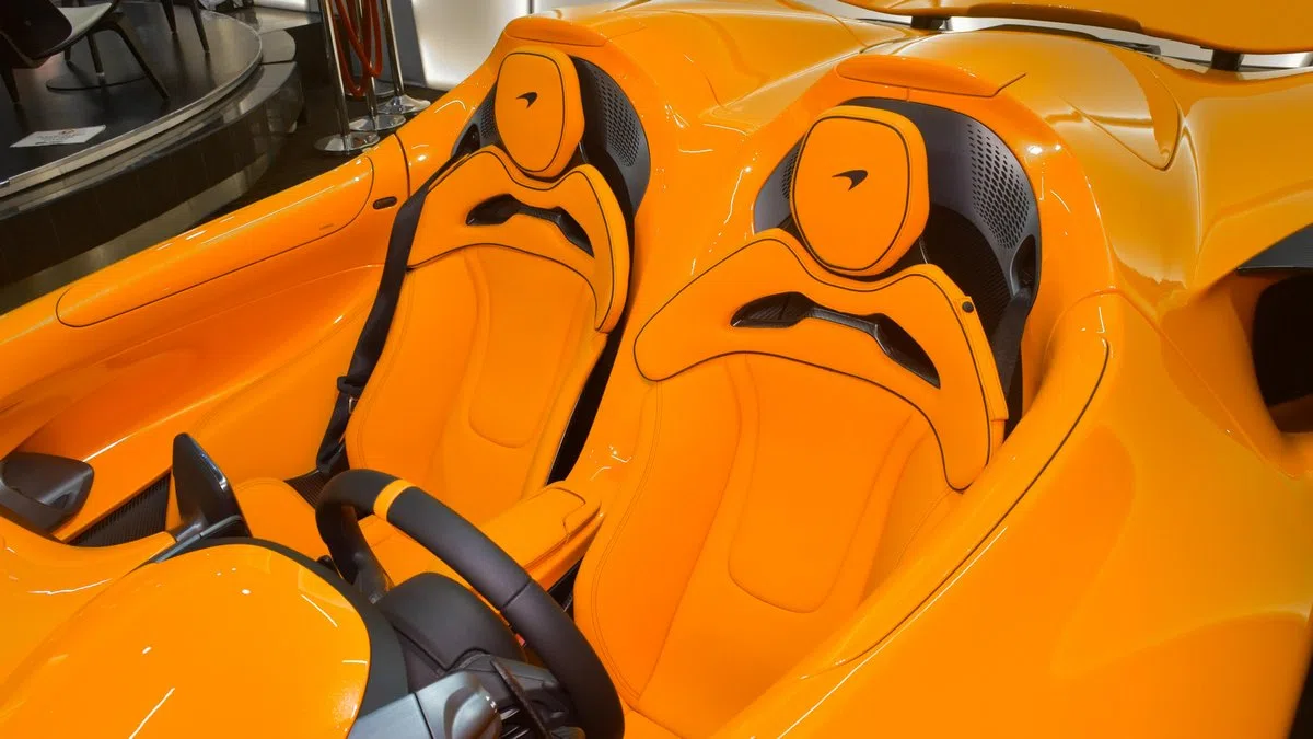 2022 McLaren ELVA interior, seats